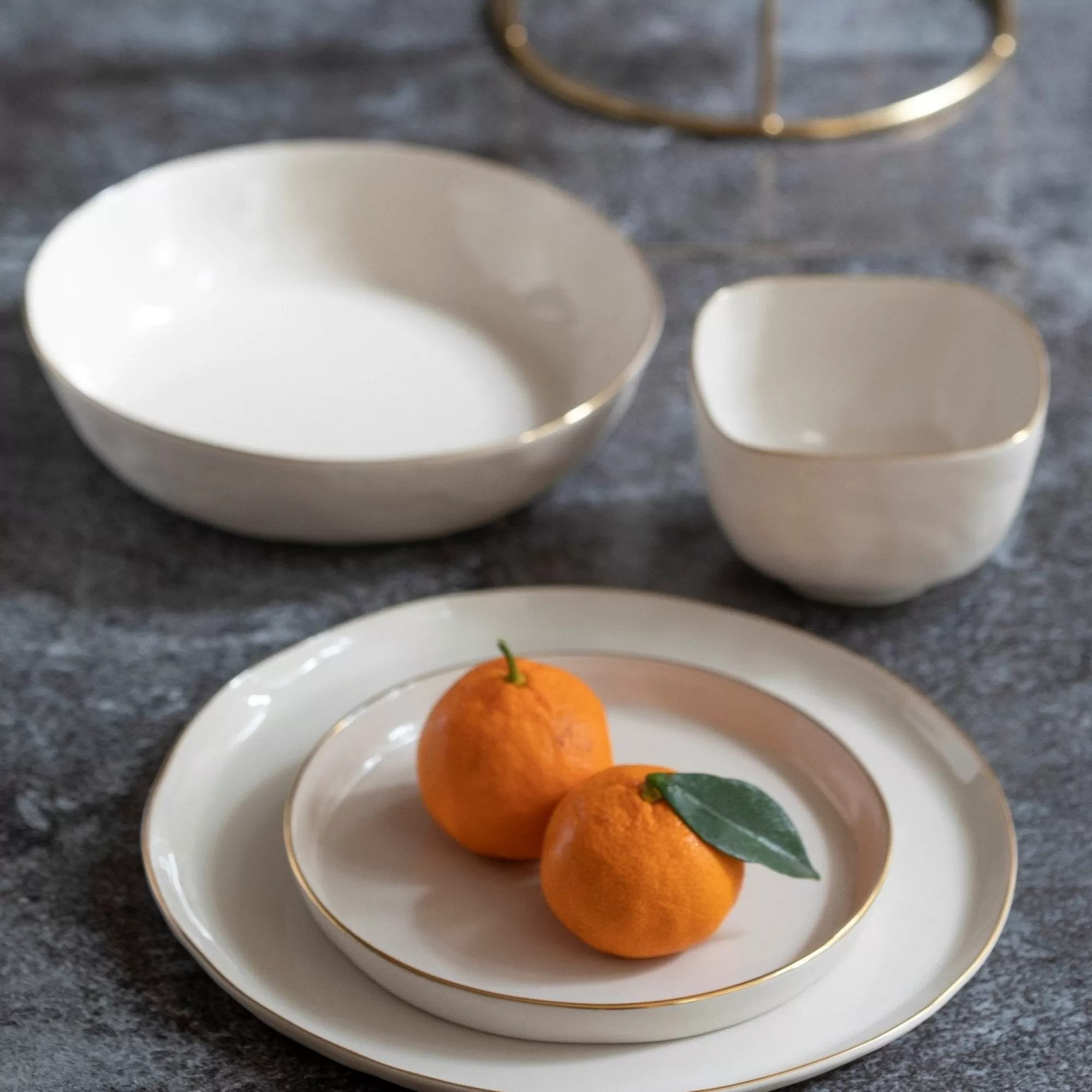 Fashion Be Home 24k Gold Tam Stoneware Dinner Plate, Pearl, Set of 4
