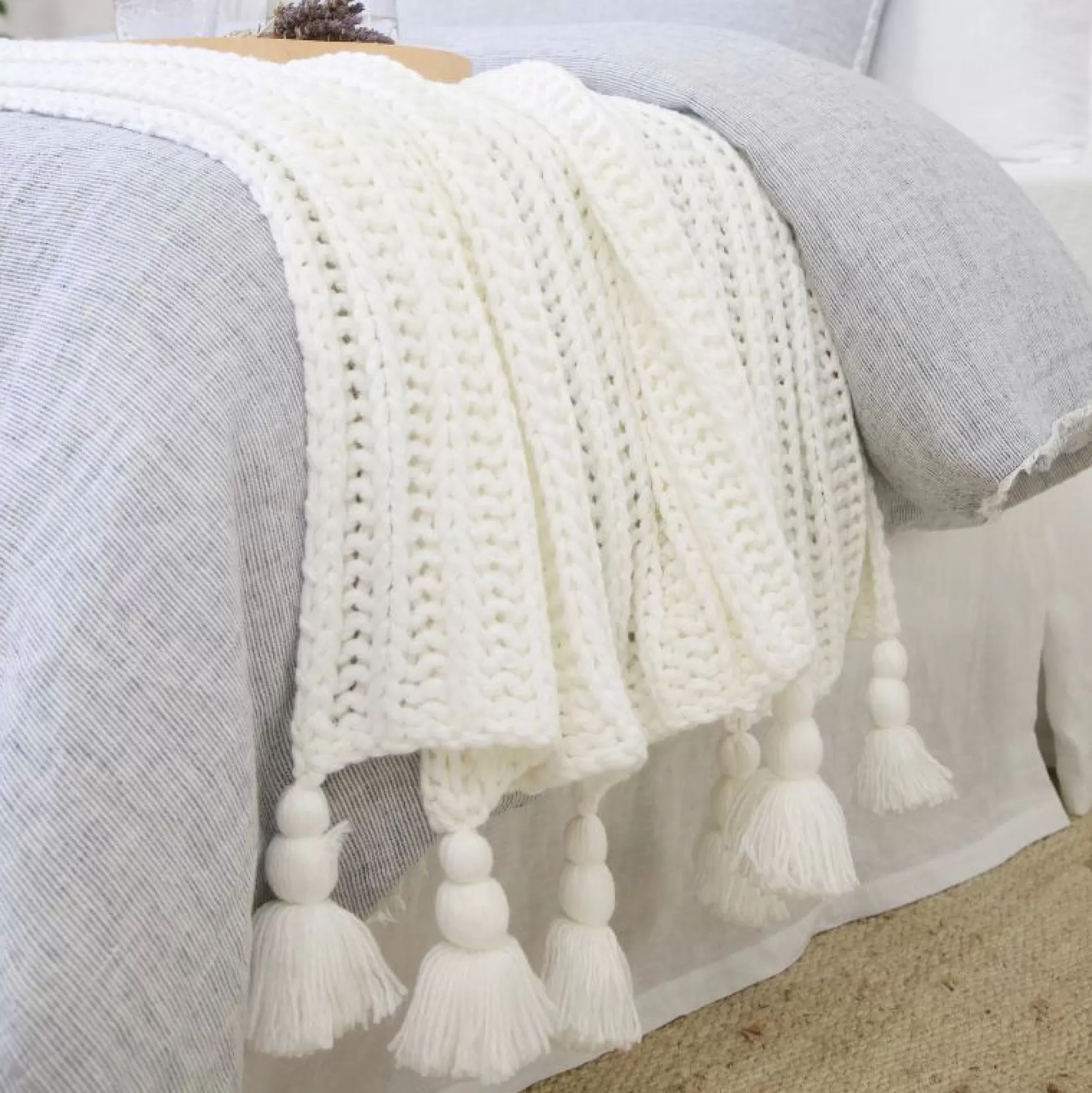 Sale Be Home Anacapa Oversized Throw, White