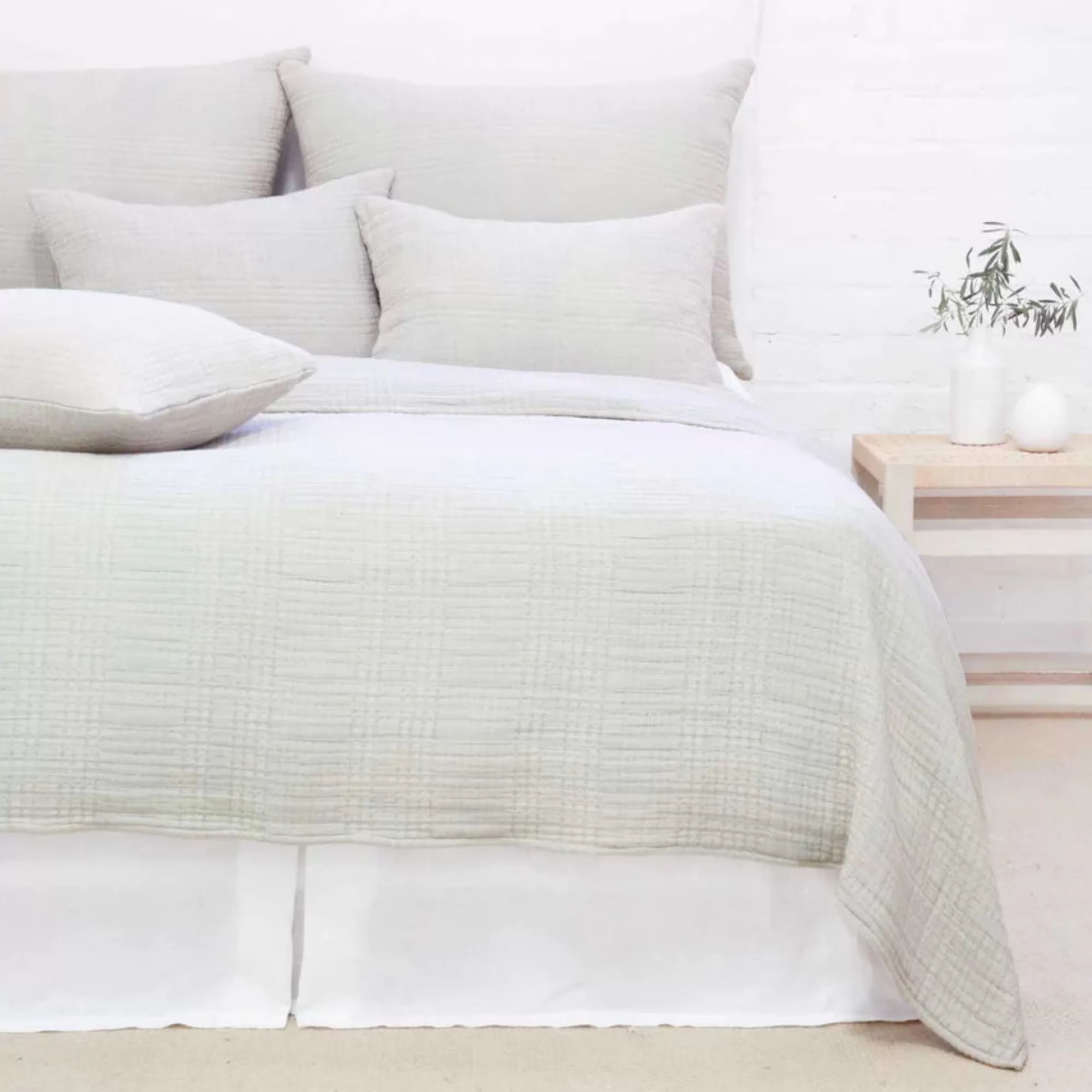 Cheap Be Home Arrowhead King Sham, Mist