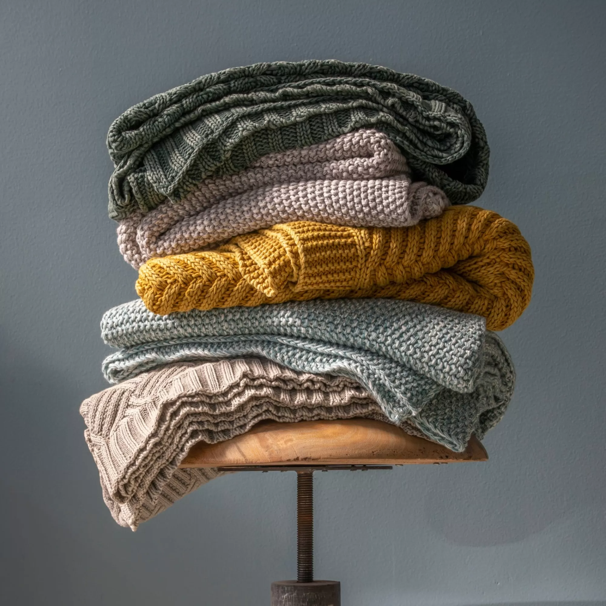 Fashion Be Home Belmont Throw, Washed Green