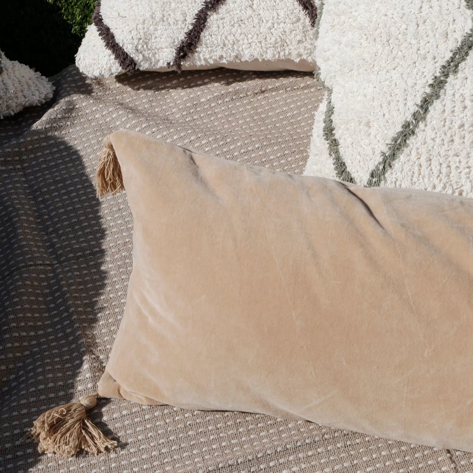 New Be Home Bianca Rectangular Pillow, Natural