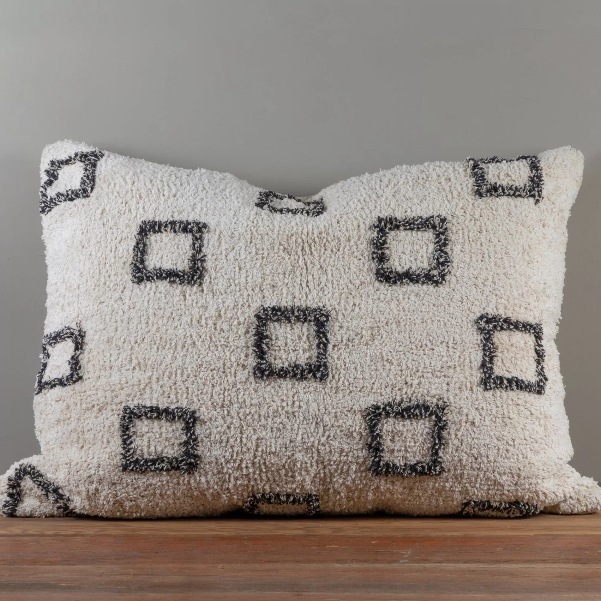 Store Be Home Bowie Big Pillow, Ivory & Grey