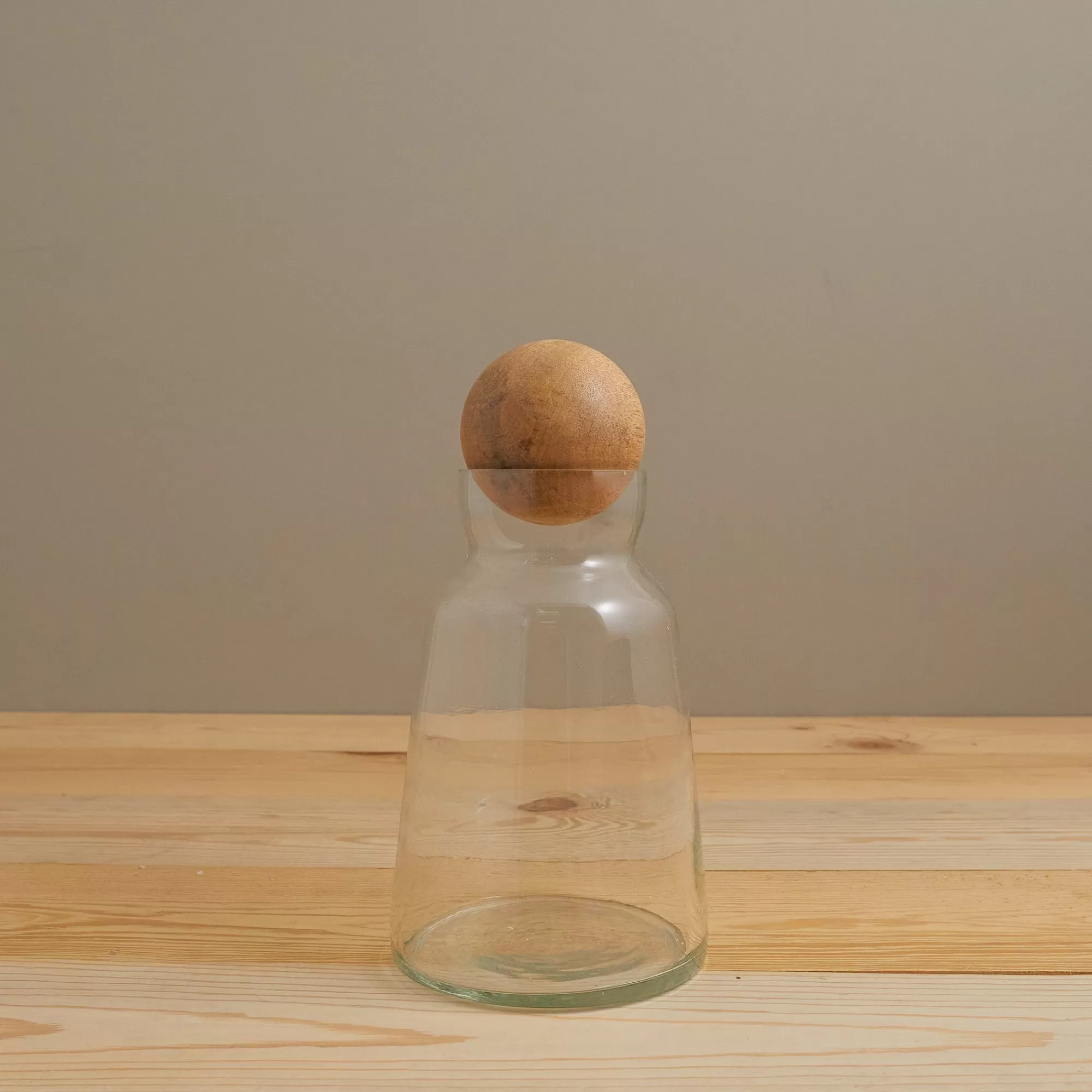 Store Be Home Brisbane Decanter, Short