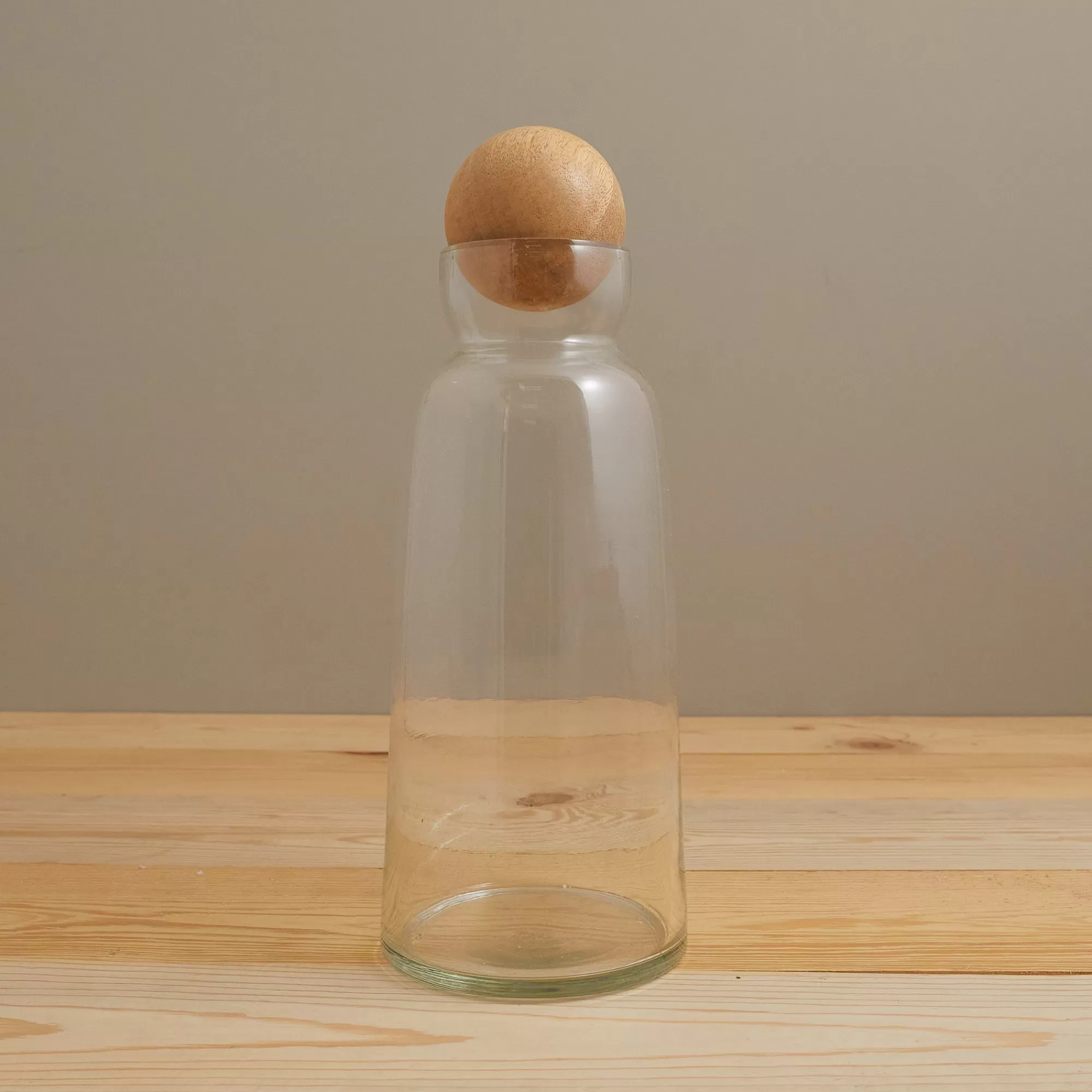 Hot Be Home Brisbane Decanter, Tall