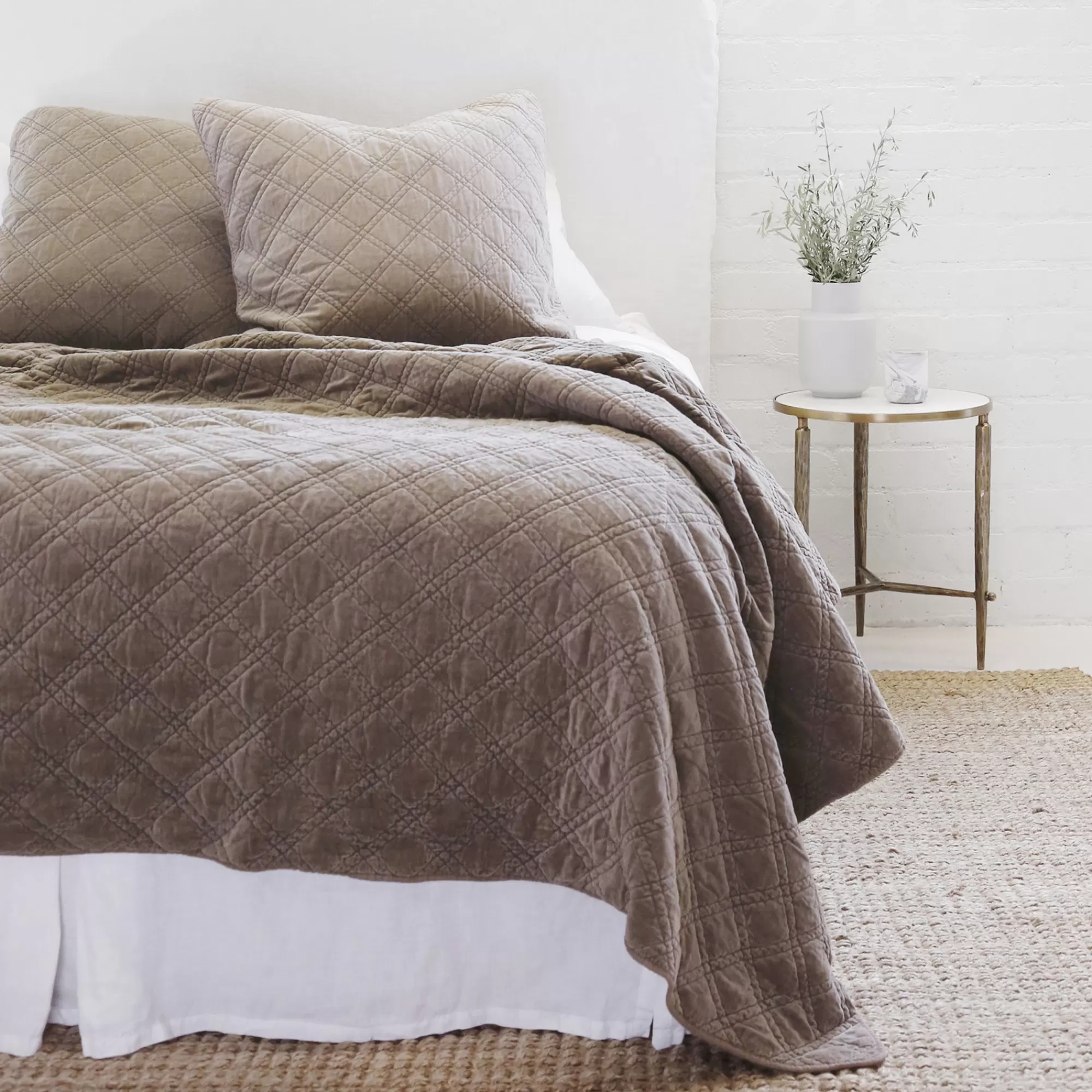 Sale Be Home Brussels Queen Coverlet, Walnut