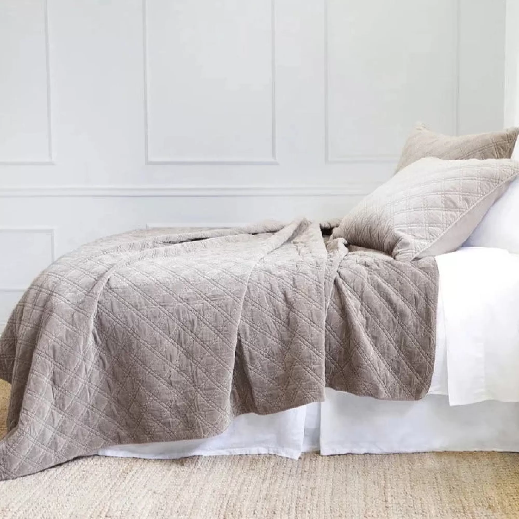 Sale Be Home Brussels Queen Coverlet, Walnut