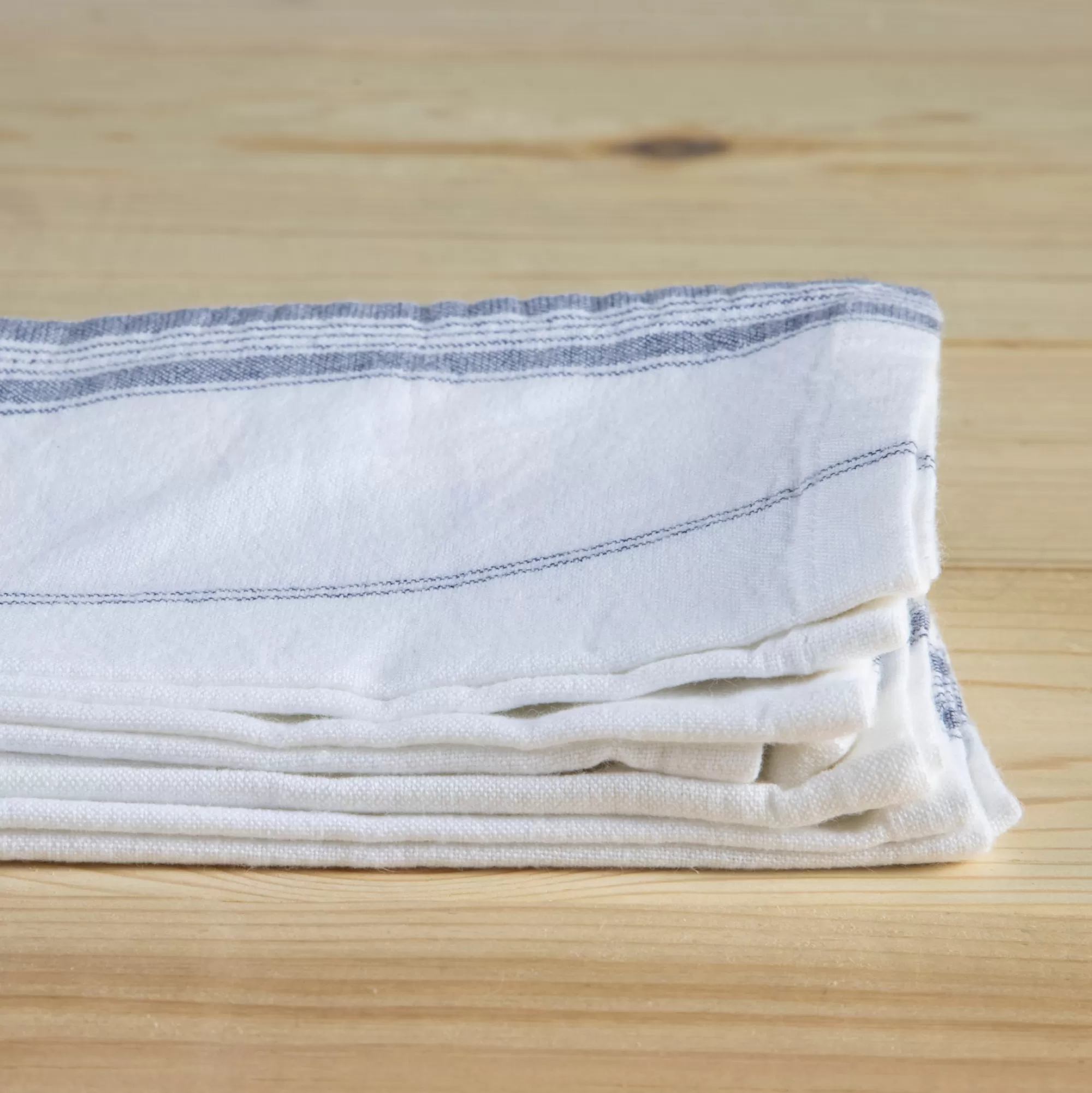 Sale Be Home Cambria Napkins, Set of 4, Navy
