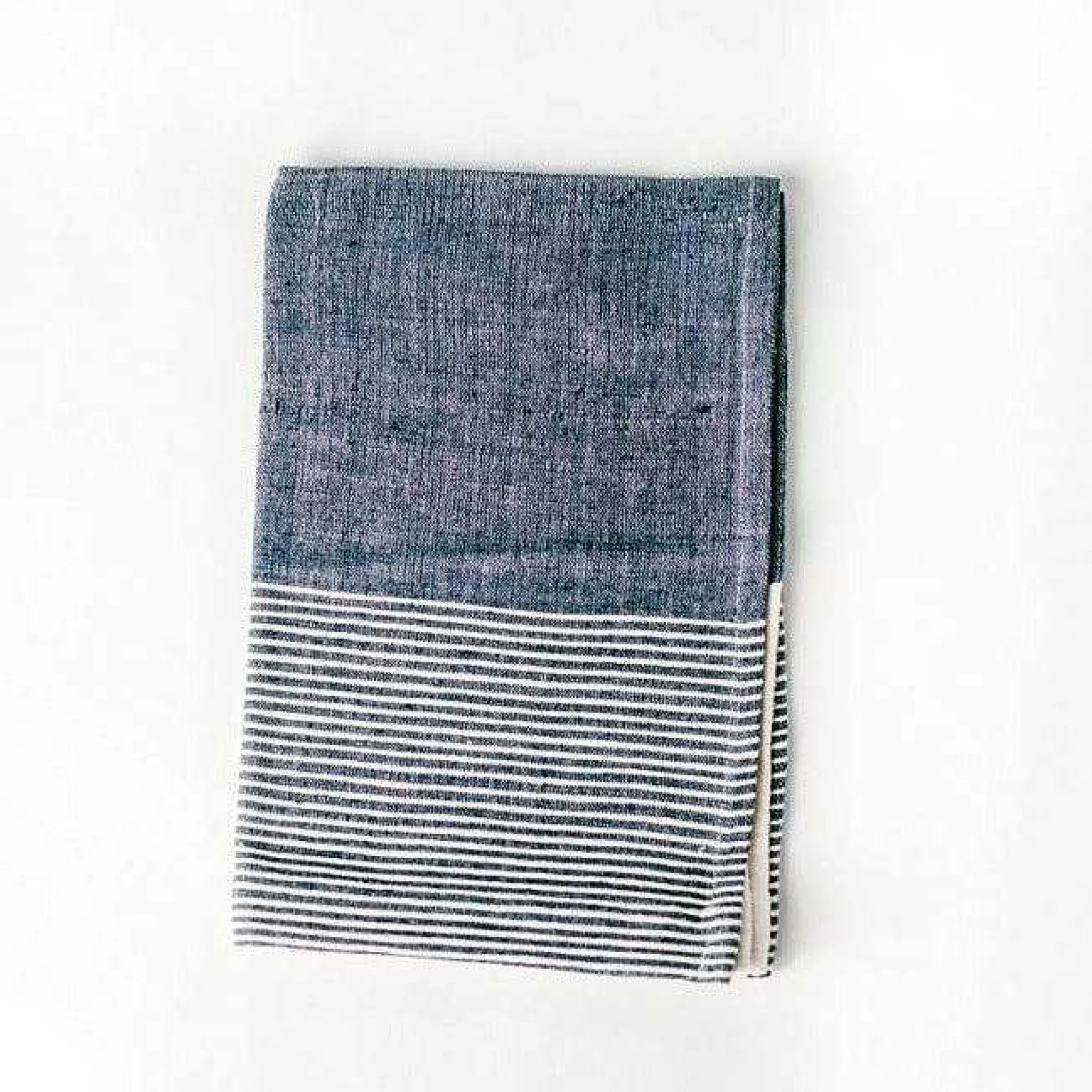 Be Home Hand Towels<Chesapeake Hand Towel, Navy with Natural