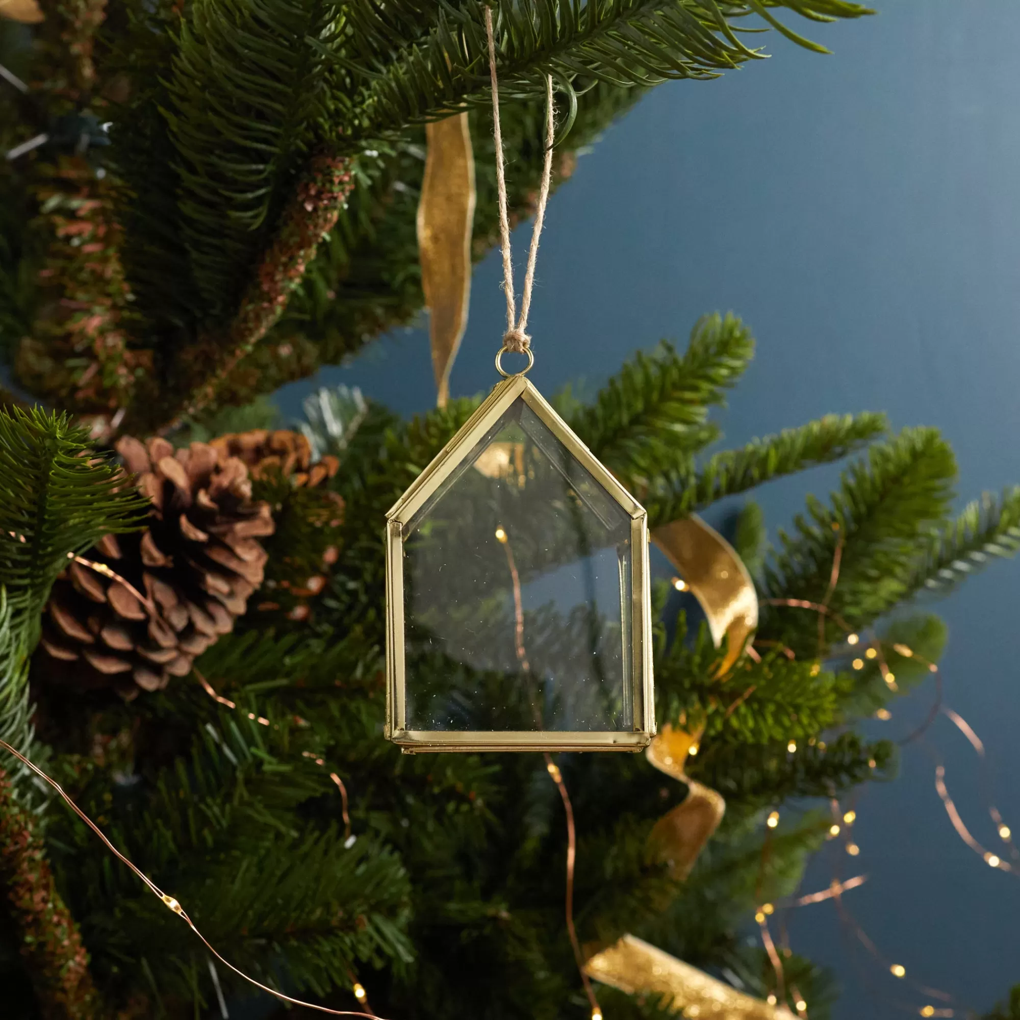 Store Be Home Glass House Ornament, Small