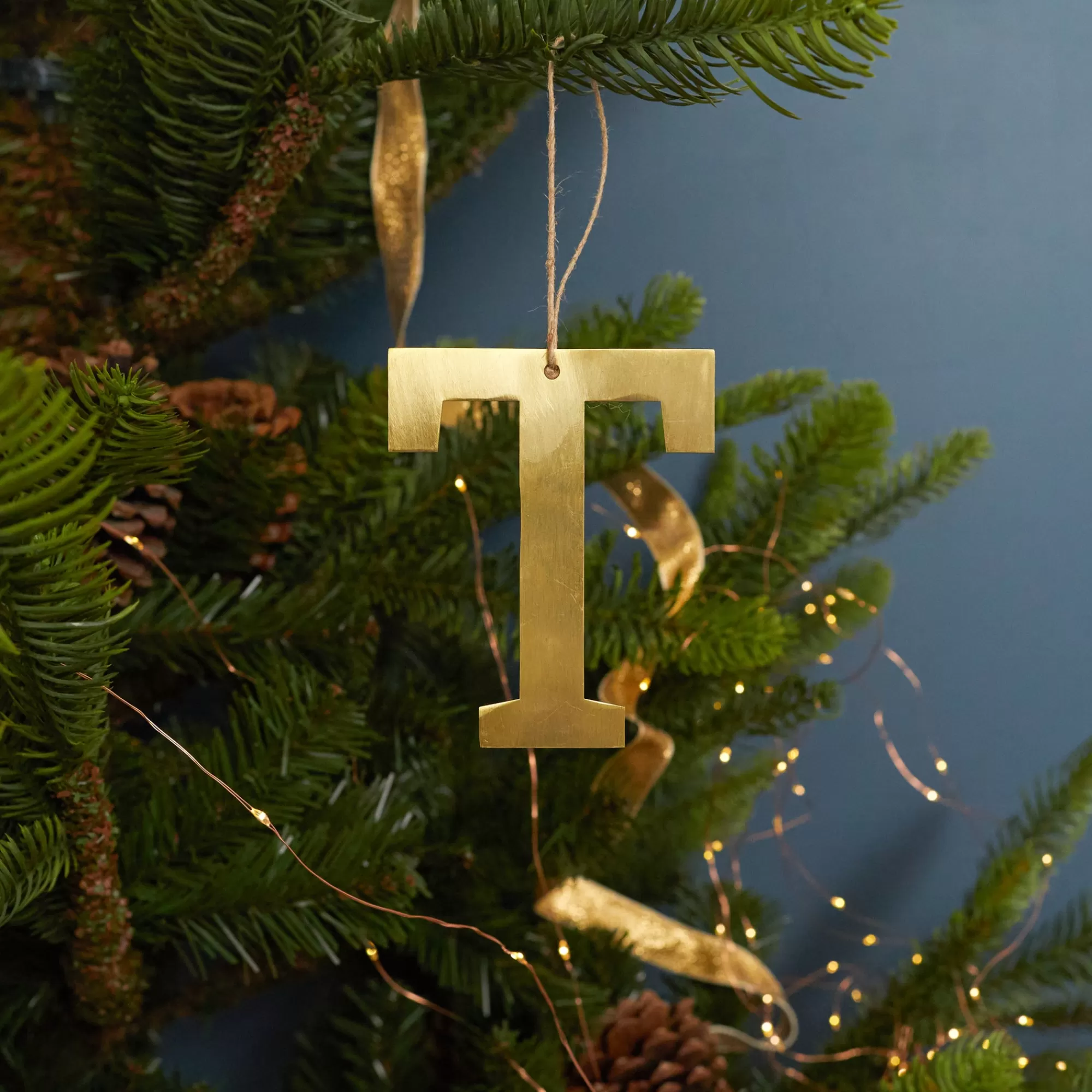 Outlet Be Home Gold Letter Ornament, T