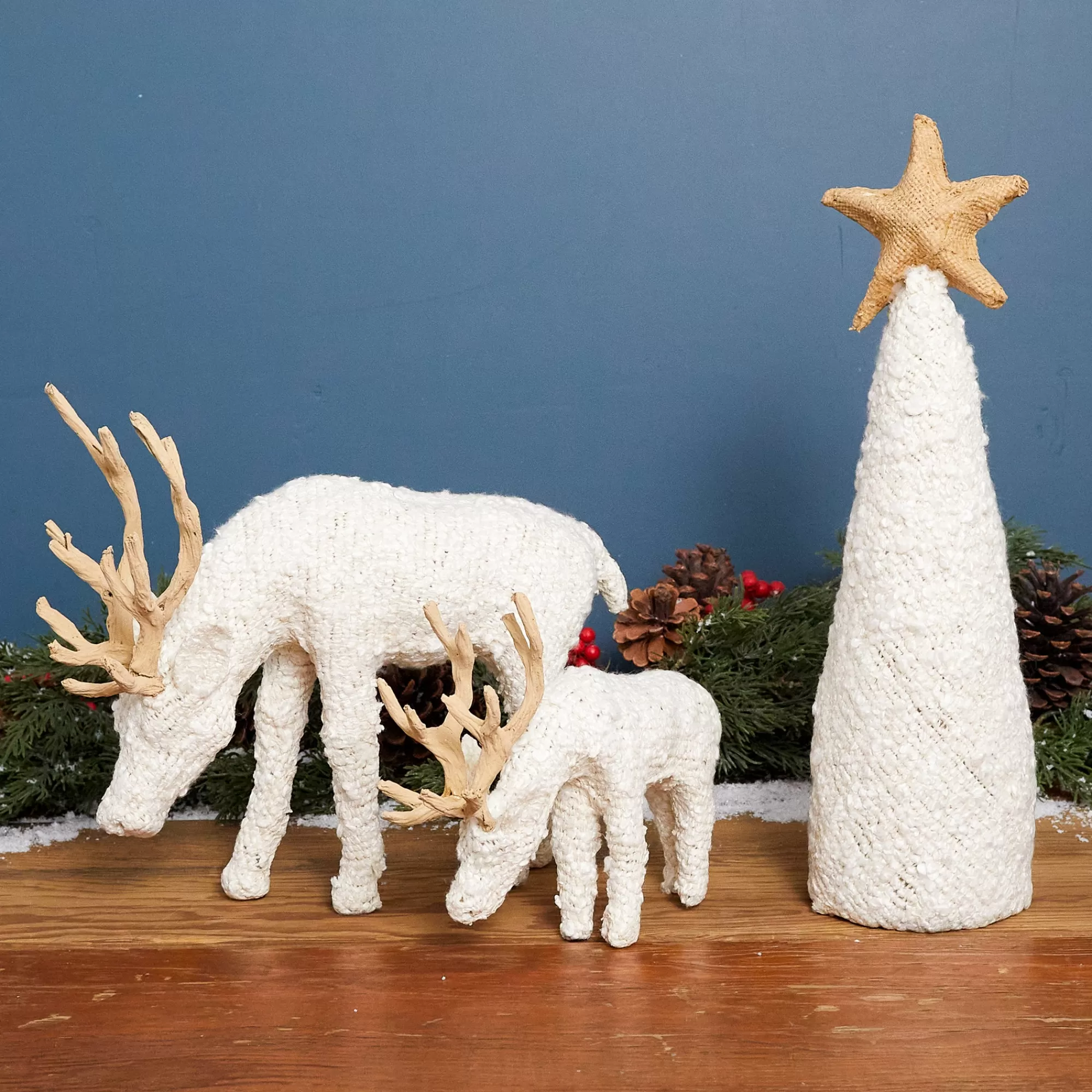 Outlet Be Home Grazing Boucle Reindeer, Small