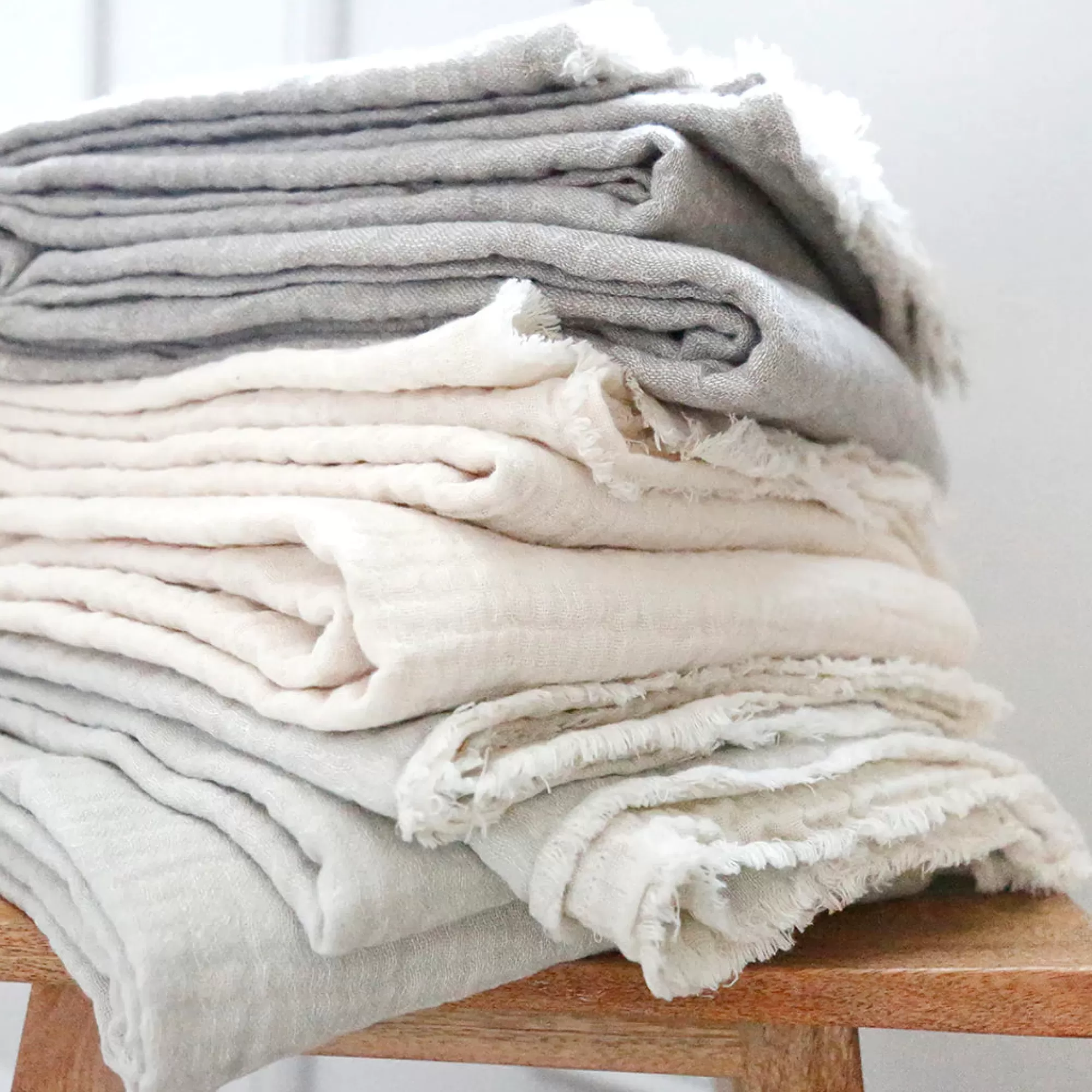 Hot Be Home Hermosa Oversized Throw, Light Grey & Cream