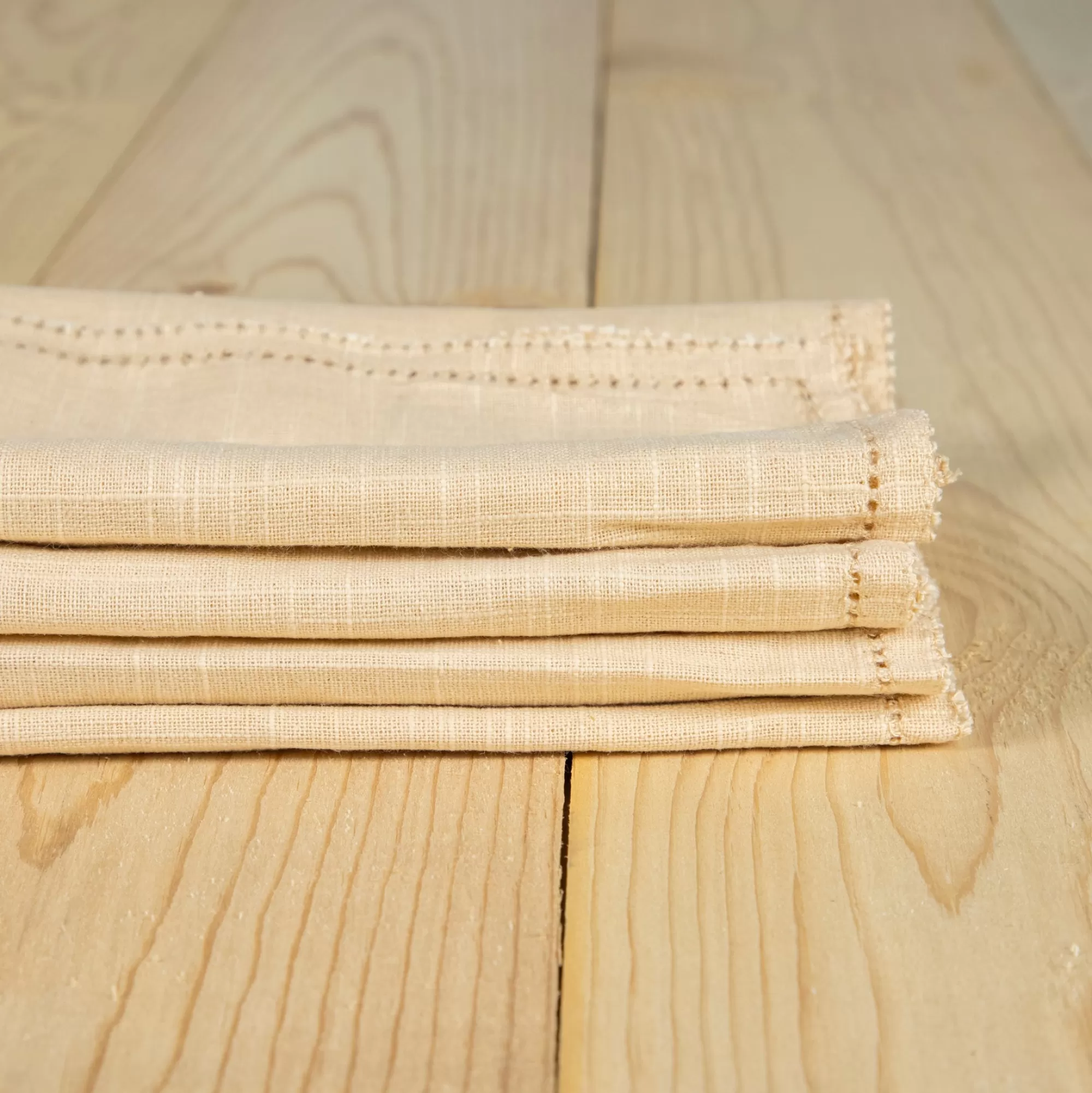 Store Be Home Hudson Napkins Set of 4, Bisque