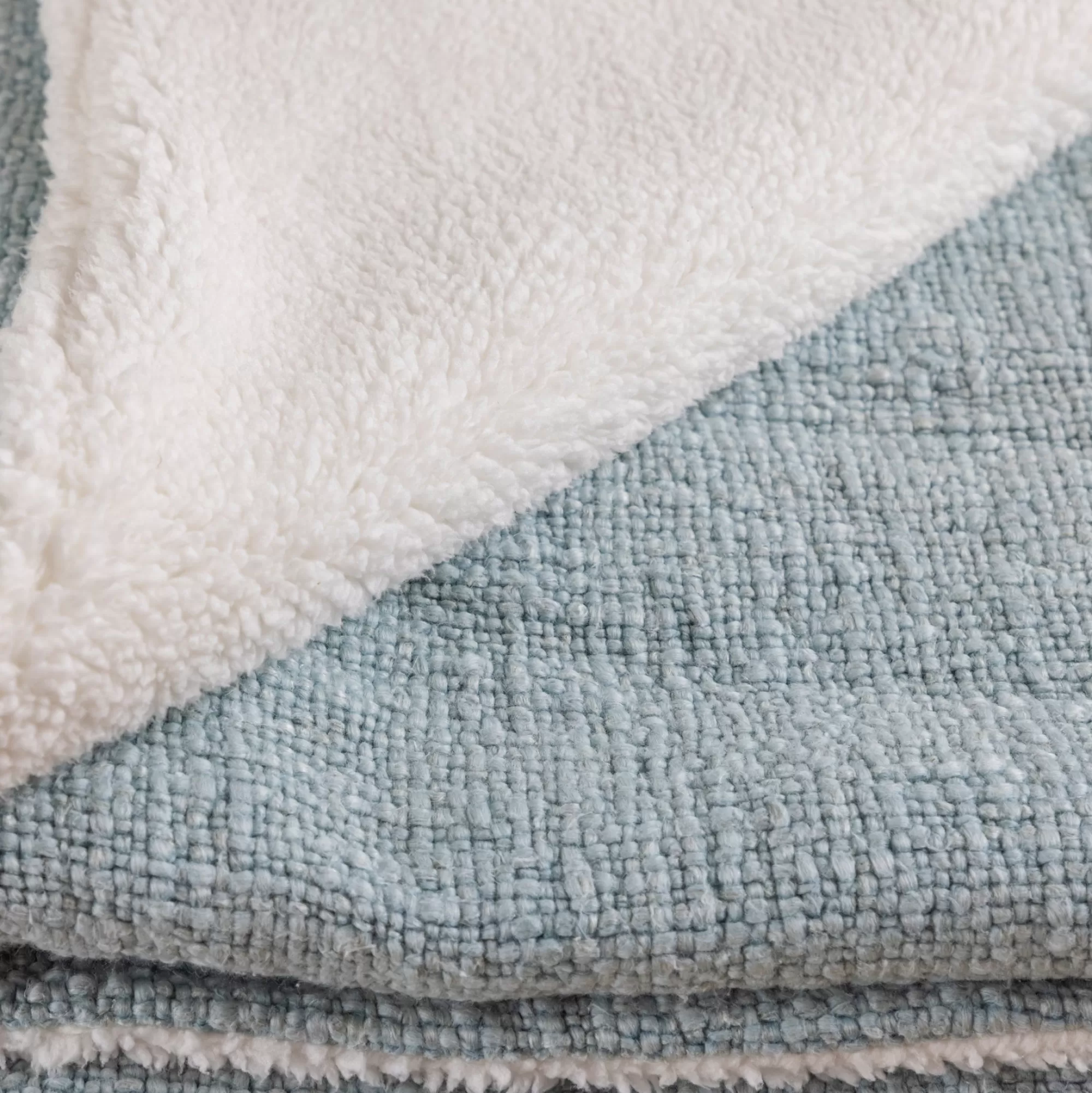 Best Sale Be Home Humboldt Throw, Sky
