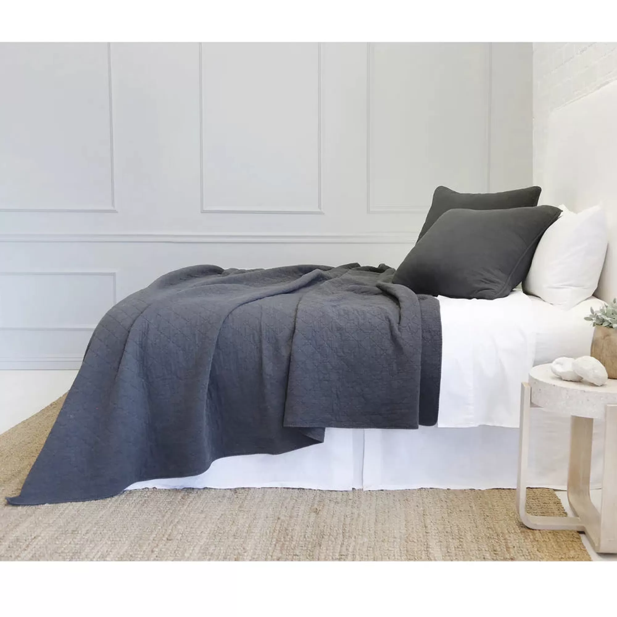 Fashion Be Home Huntington Queen Coverlet, Midnight