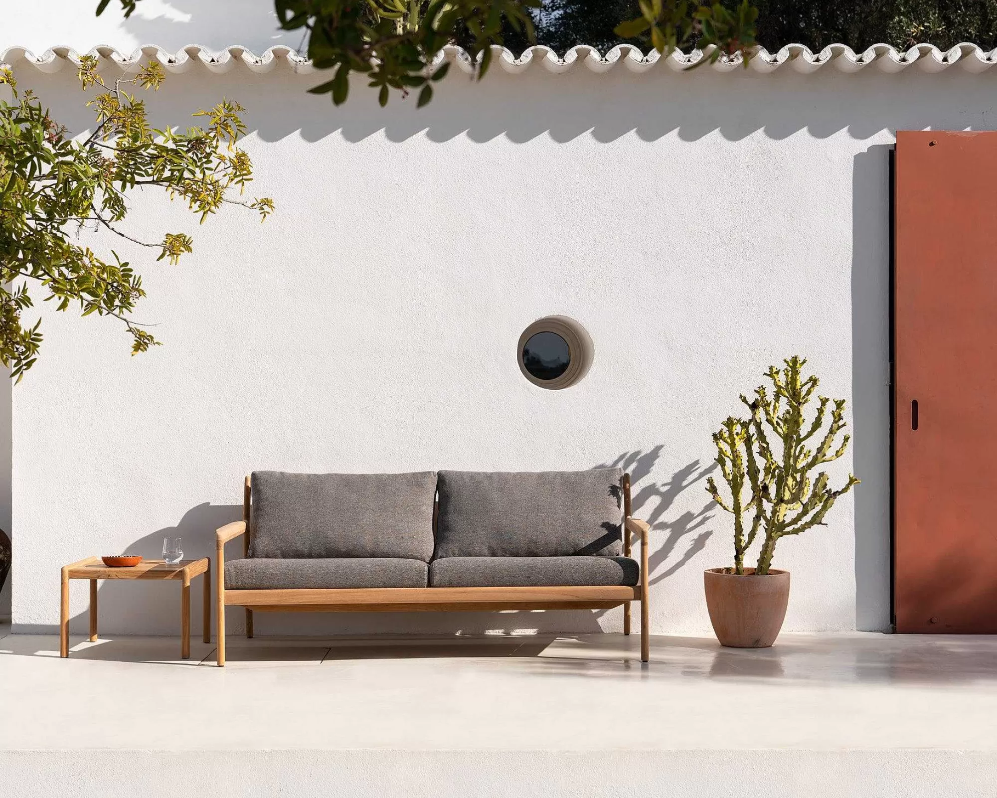 Be Home Outdoor Lounge Furniture<Jack Solid Teak Outdoor 2 Seater Sofa, Mocha Fabric