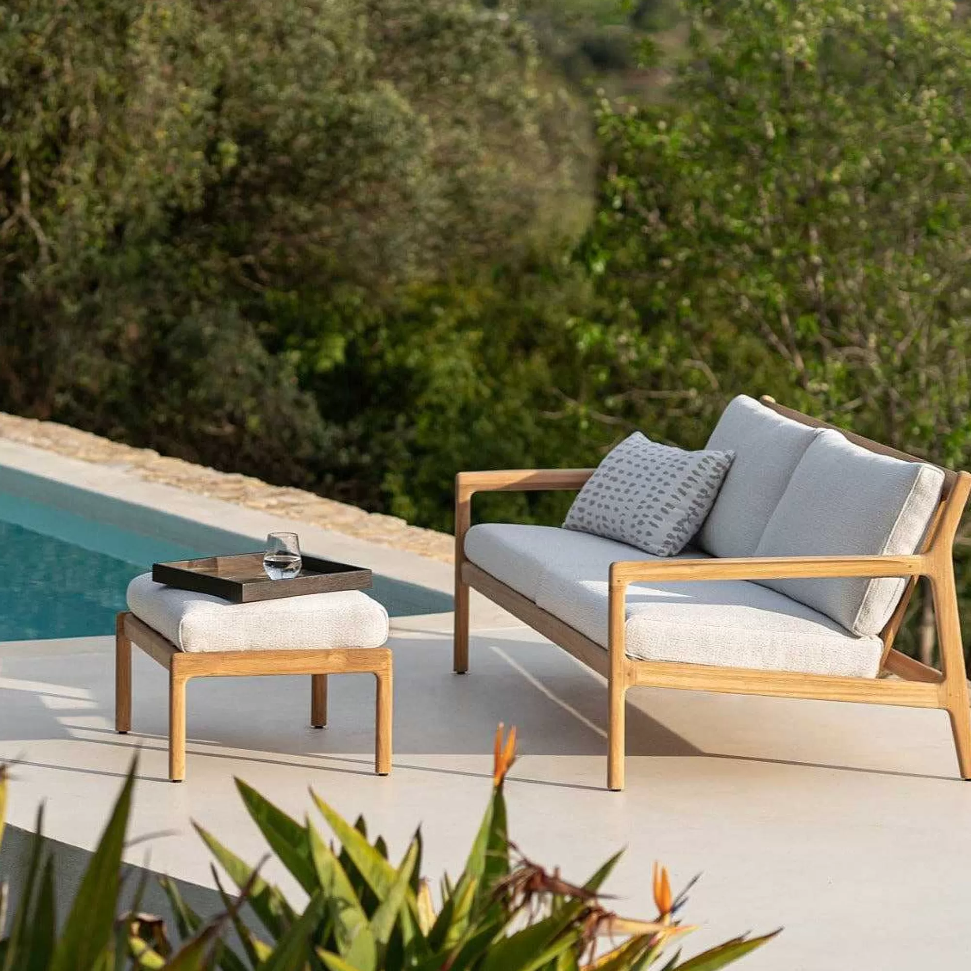 Be Home Outdoor Lounge Furniture<Jack Solid Teak Outdoor 2 Seater Sofa, Off White Fabric
