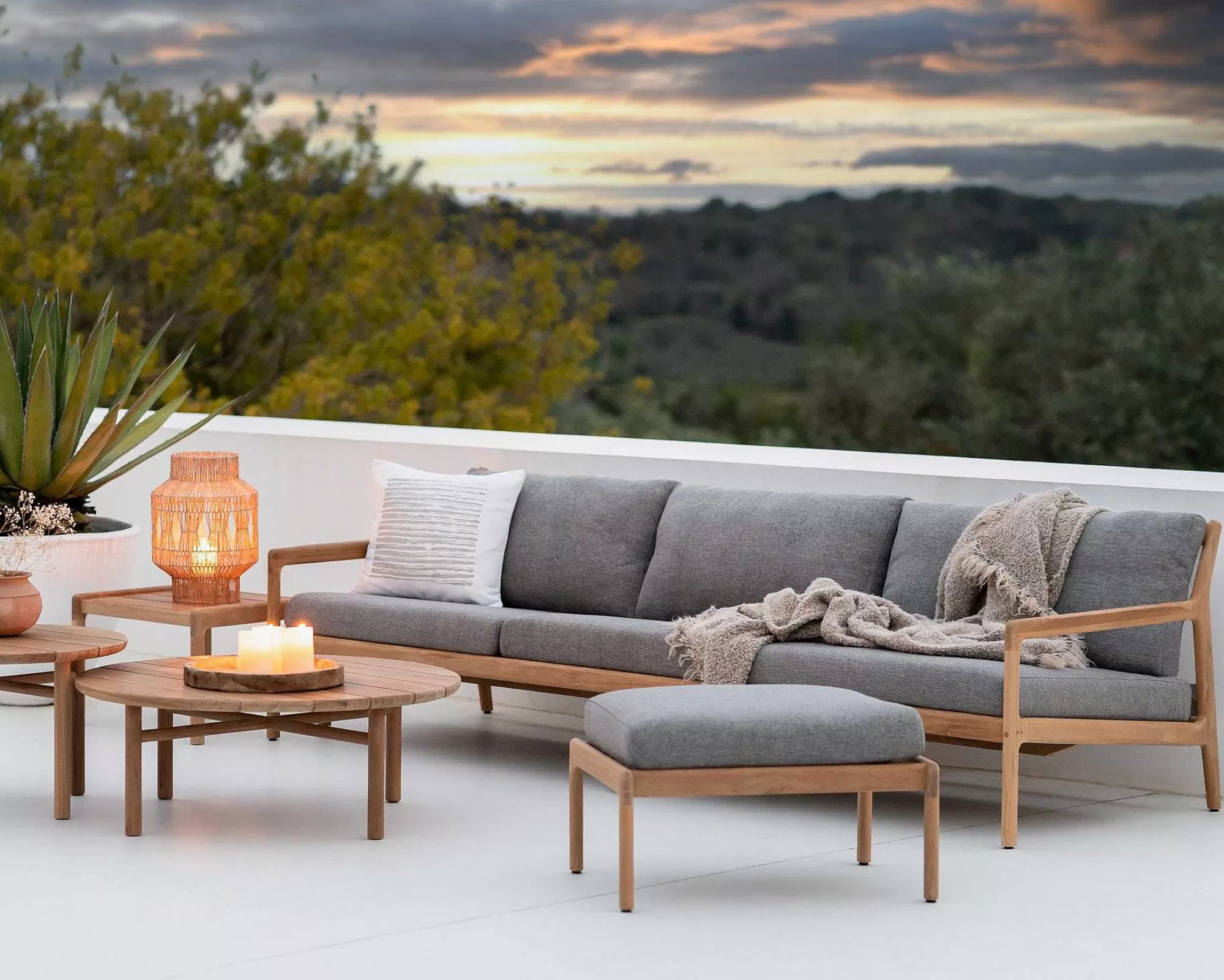 Be Home Outdoor Lounge Furniture<Jack Solid Teak Outdoor 3 Seater Sofa, Mocha Fabric