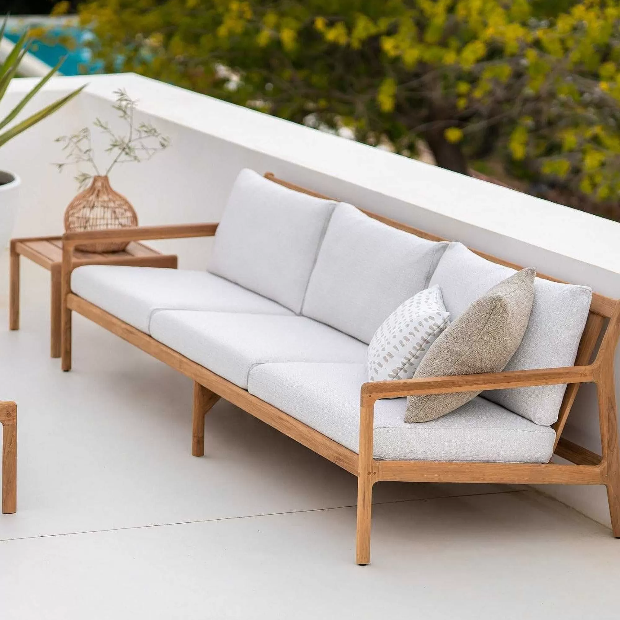 Be Home Outdoor Lounge Furniture<Jack Solid Teak Outdoor 3 Seater Sofa, Off White Fabric