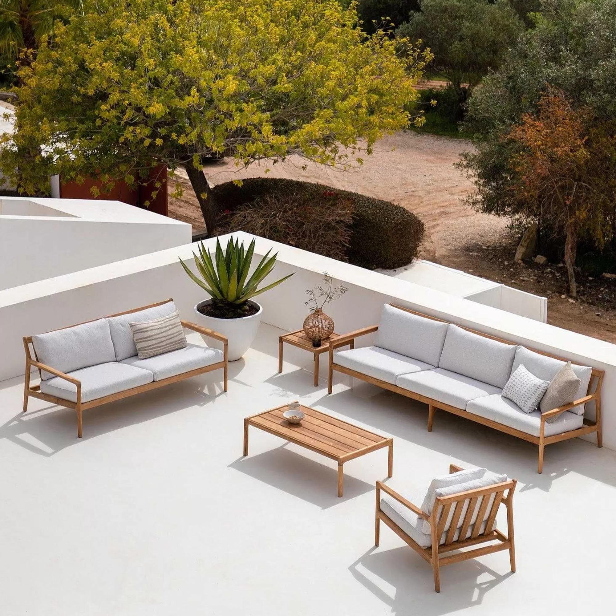 Be Home Outdoor Lounge Furniture<Jack Solid Teak Outdoor 3 Seater Sofa, Off White Fabric