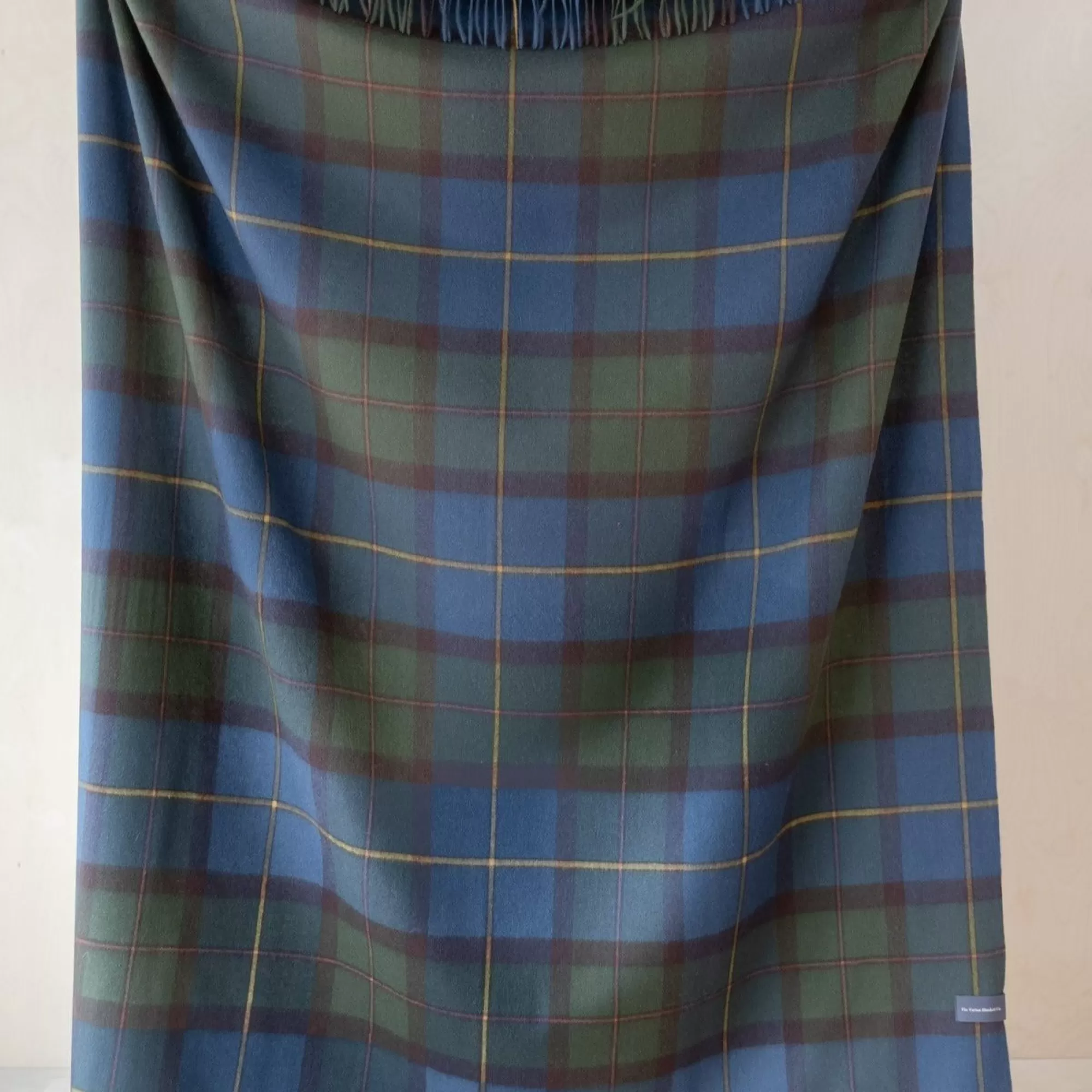 Flash Sale Be Home Lambswool Blanket in Macleod of Harris Antique Tartan