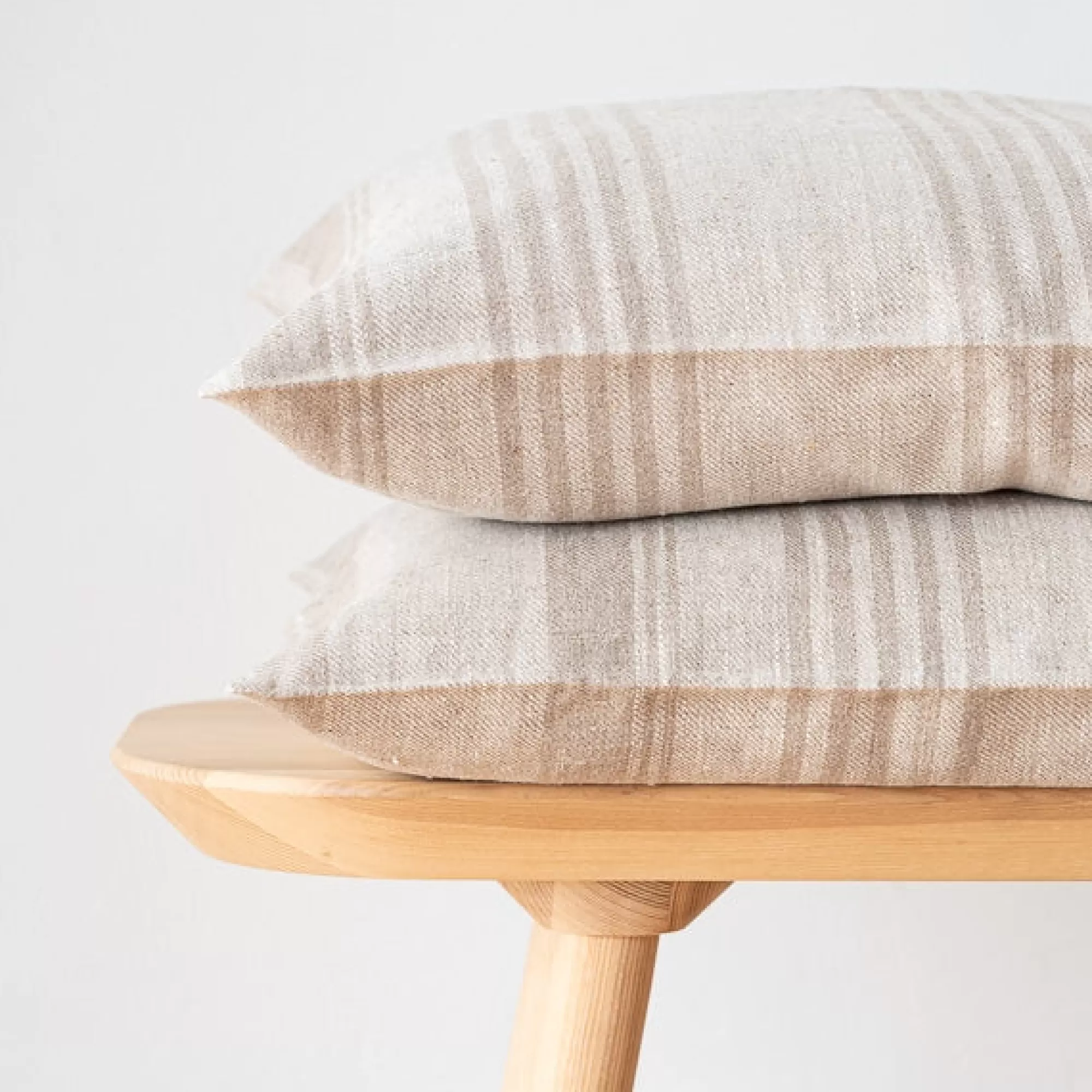 Store Be Home Linum Lumbar Pillow, Natural