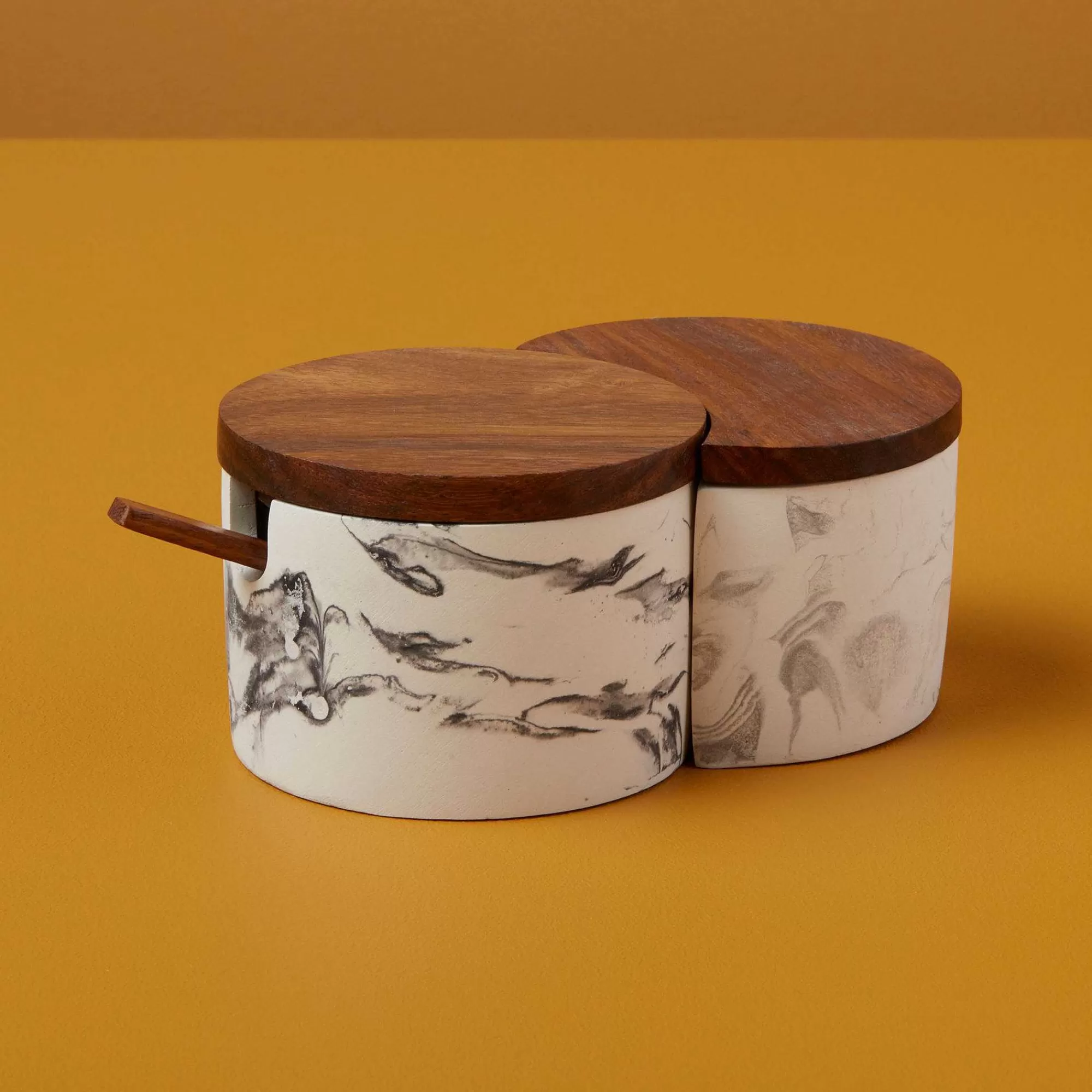Be Home Canisters<Marbled Cement Interlocking Cellar Set with Wood Lid and Spoon, Black/