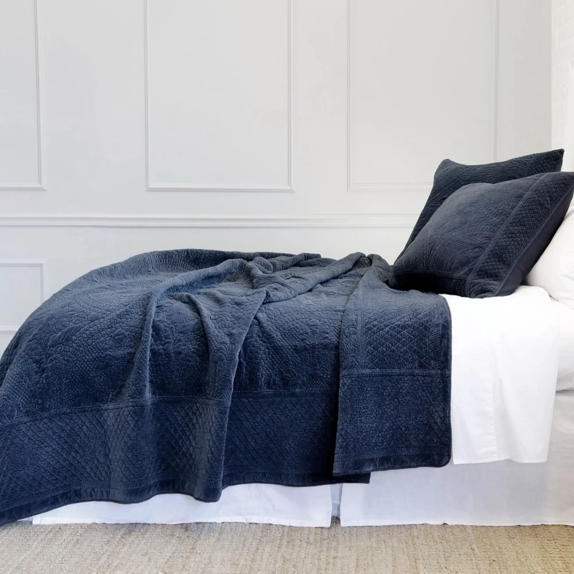 Fashion Be Home Marseille King Coverlet, Navy