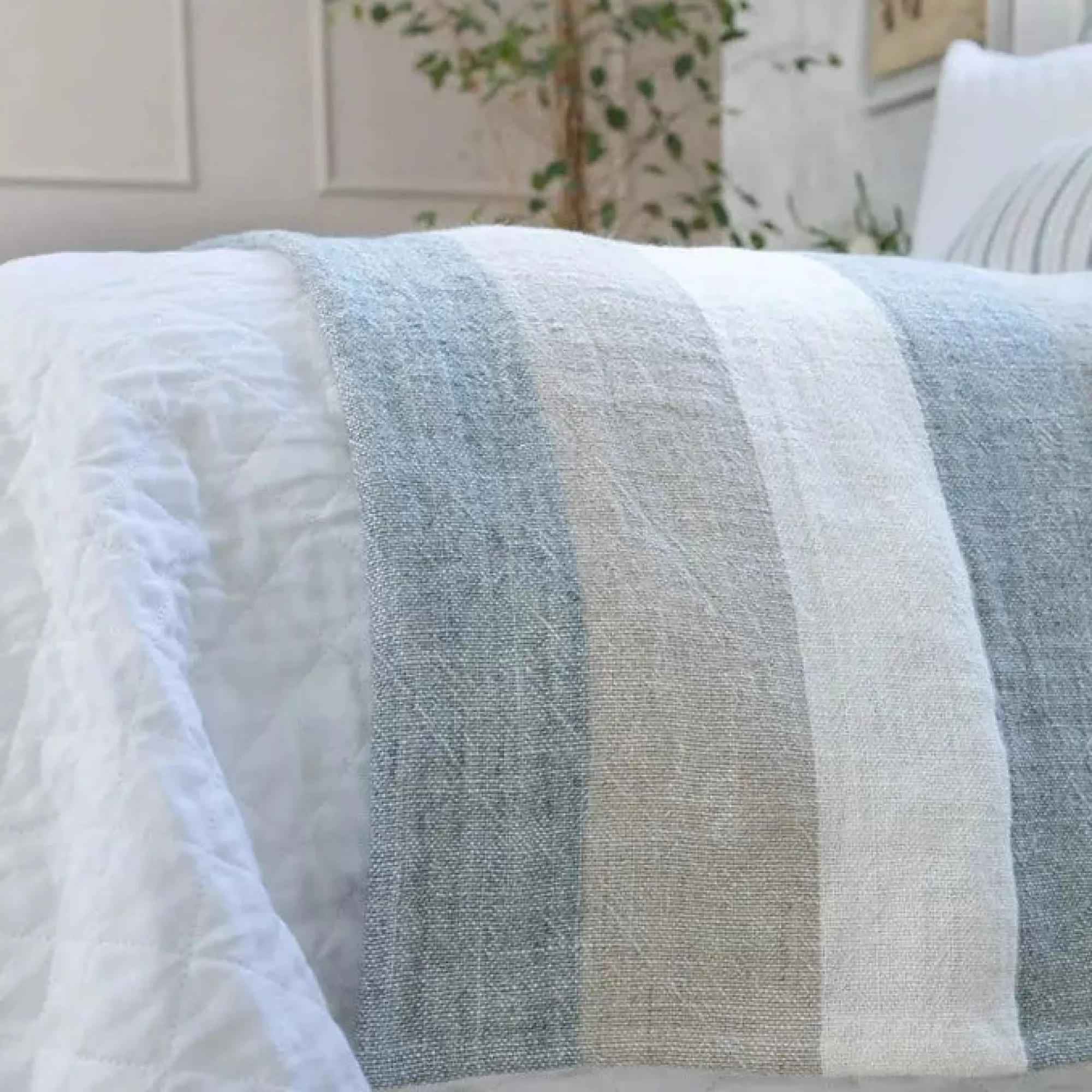 Online Be Home Monterey Blanket, Queen, Ocean & Natural