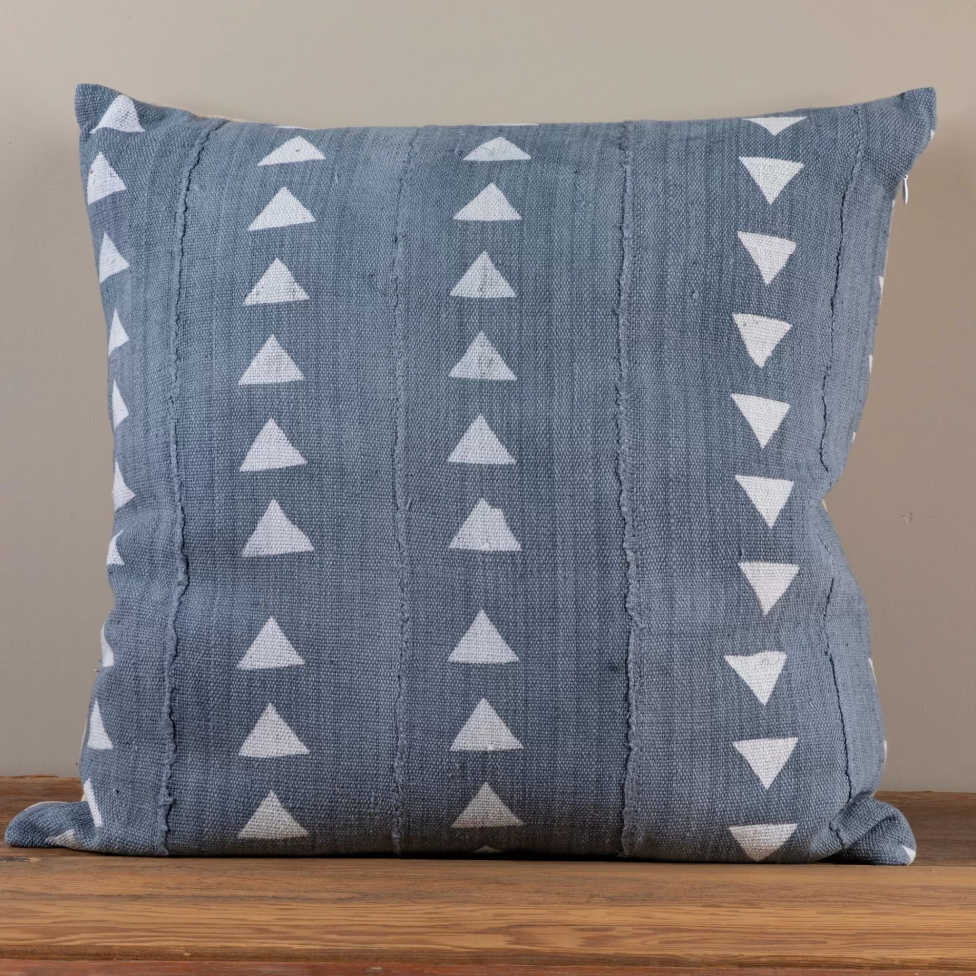 Discount Be Home Mud Cloth Square Pillow, Blue / Grey with Triangles