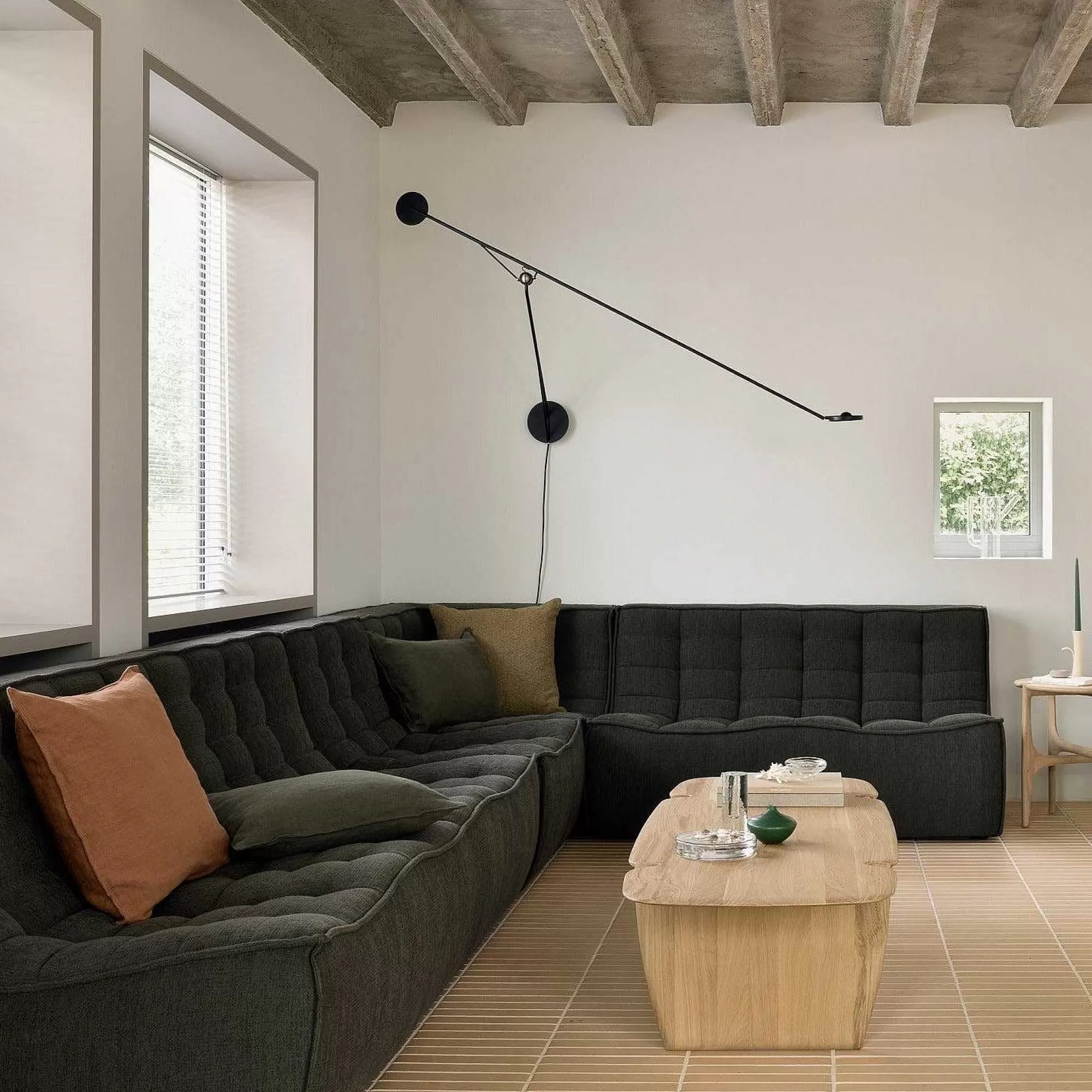 Be Home Sofas<N701 Corner Sofa, Moss