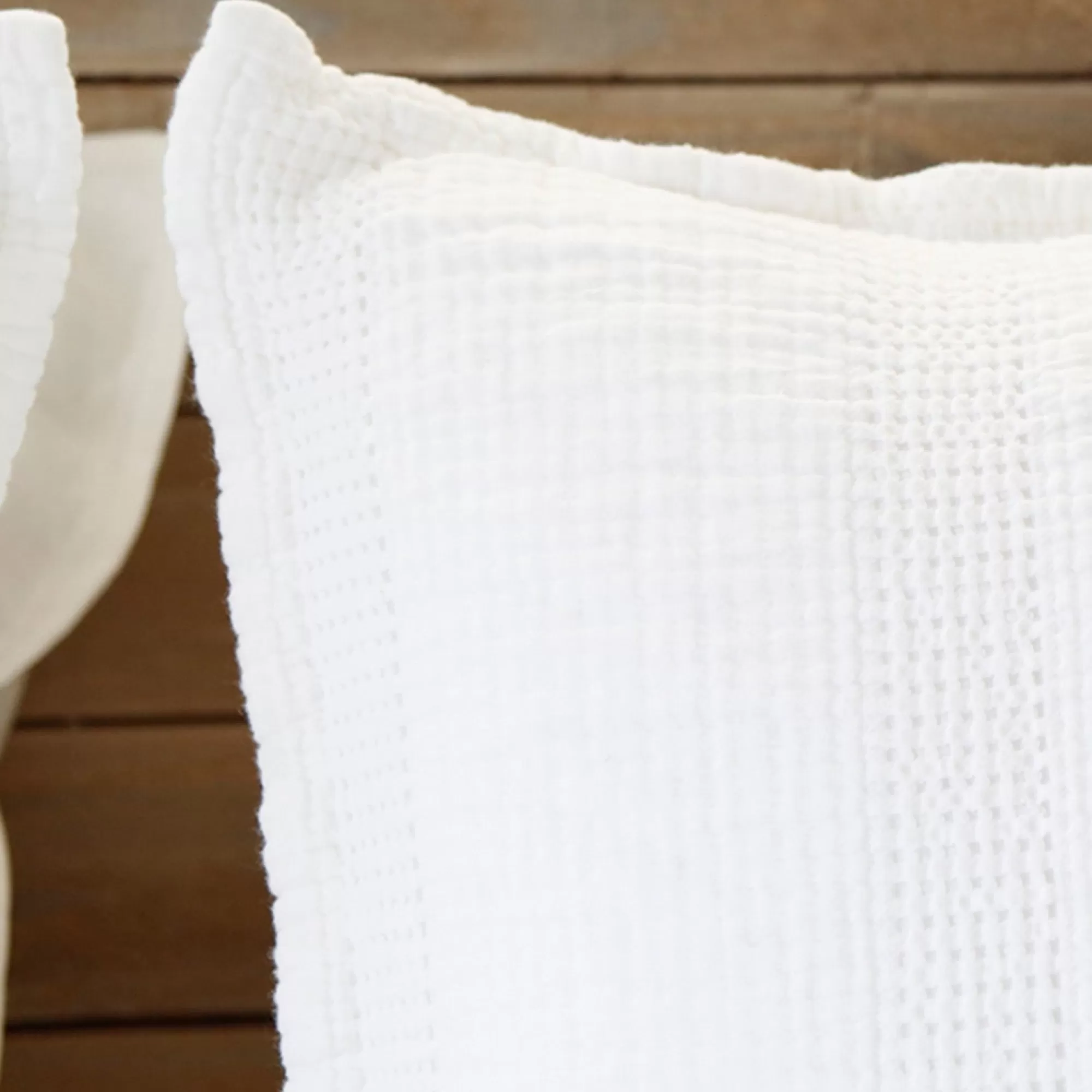 Store Be Home Nantucket Euro Sham, White