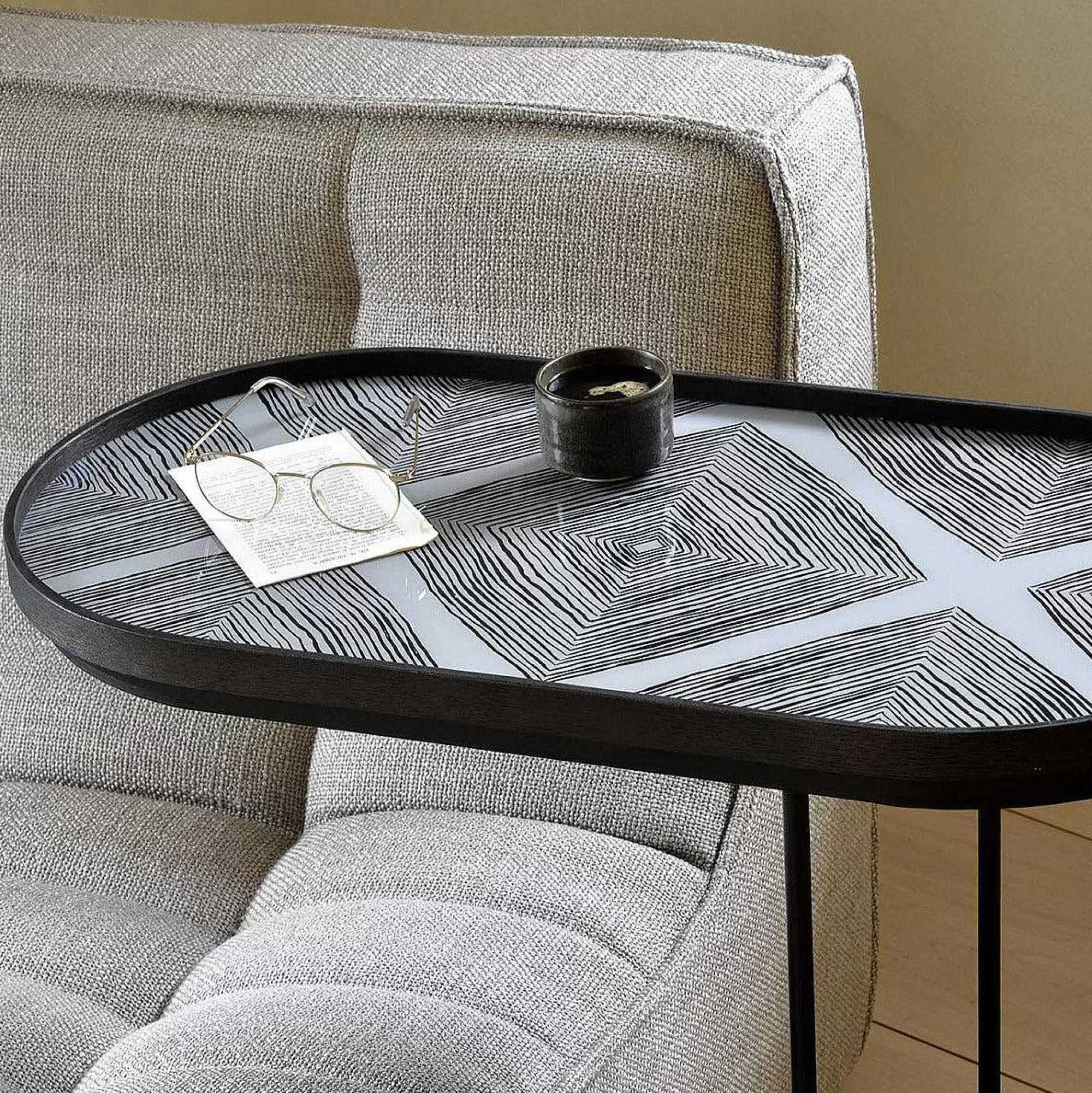 Be Home Trays<Oblong Slate Glass Linear Squares Tray, Medium
