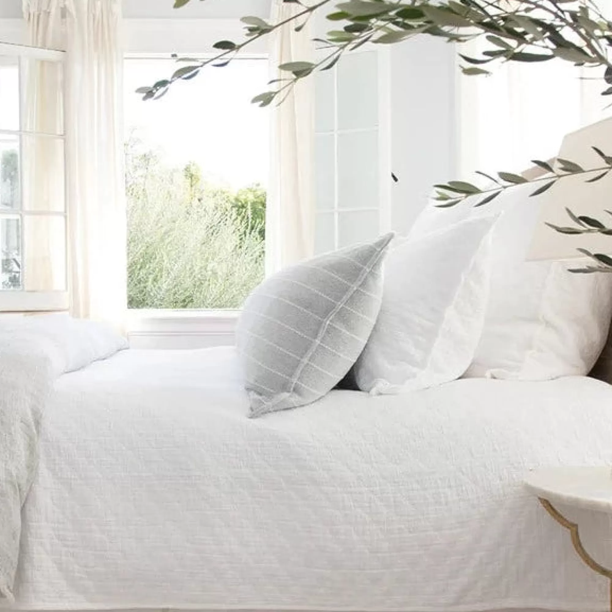 Discount Be Home Ojai Queen Matelassé, White