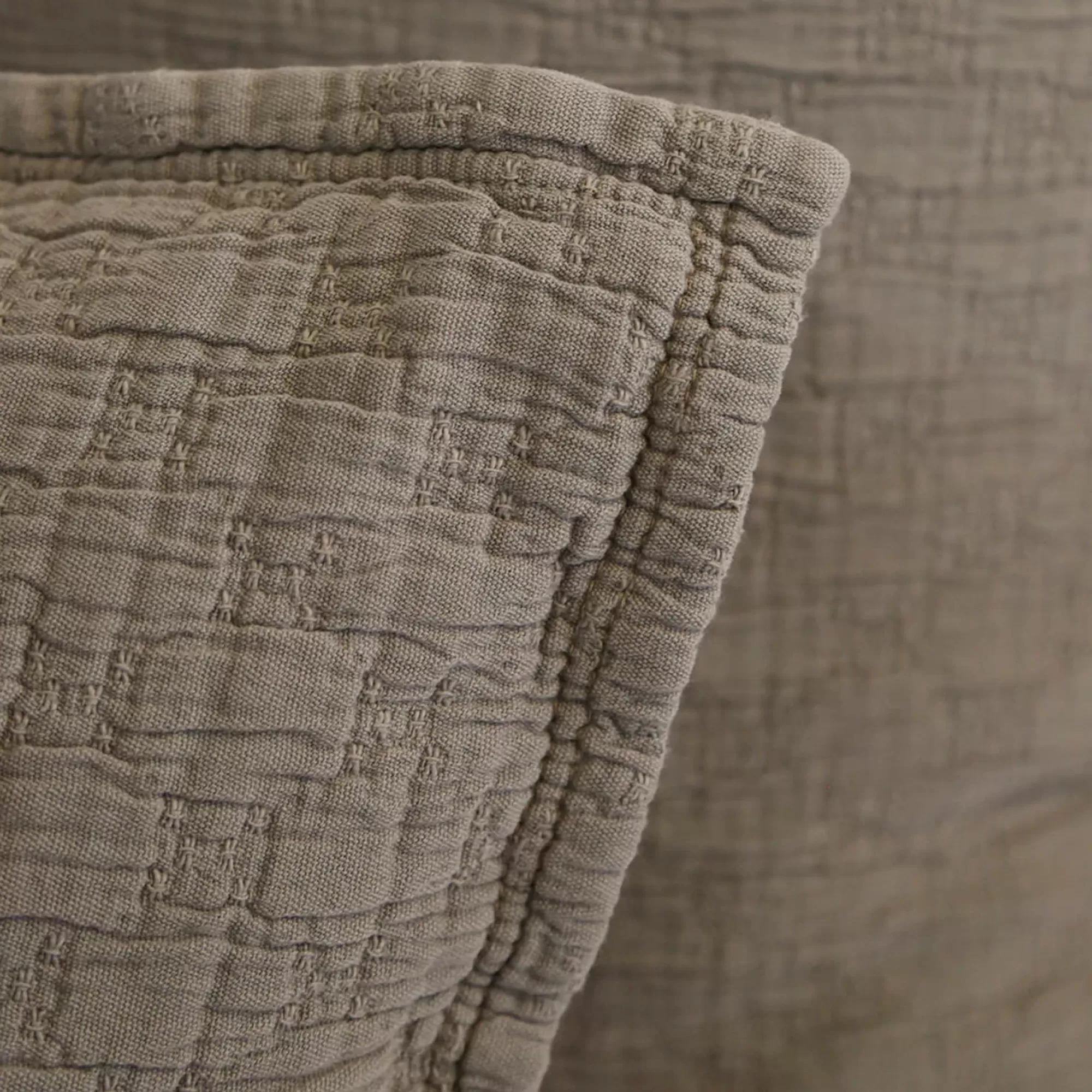Hot Be Home Ojai Standard Sham, Pebble