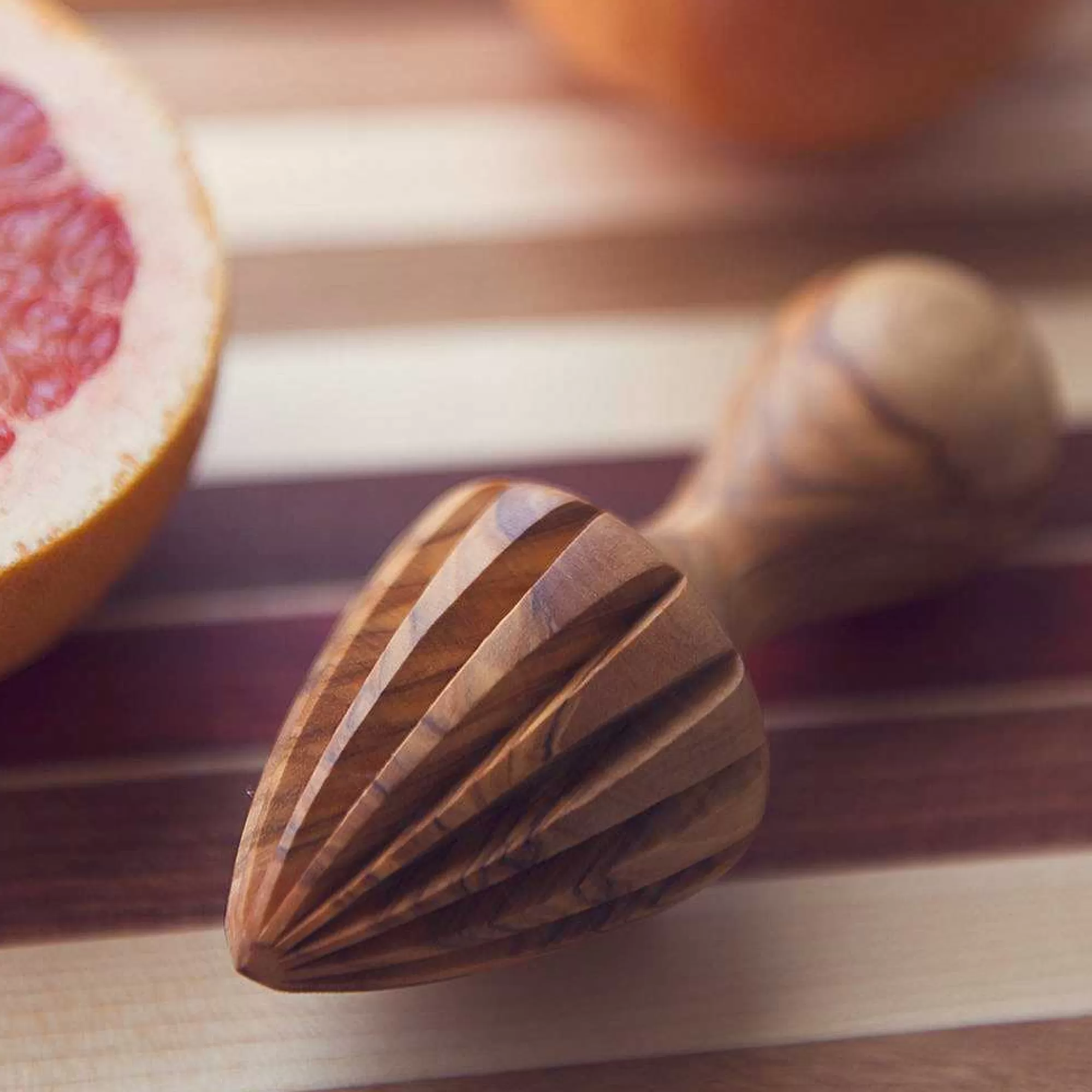 Be Home Bar Tools<Olive Wood Citrus Press