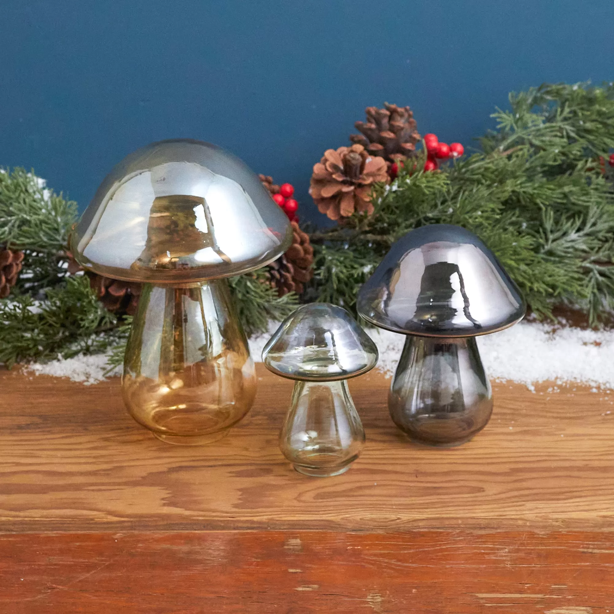 Shop Be Home Onyx Luster Glass Mushroom, Medium