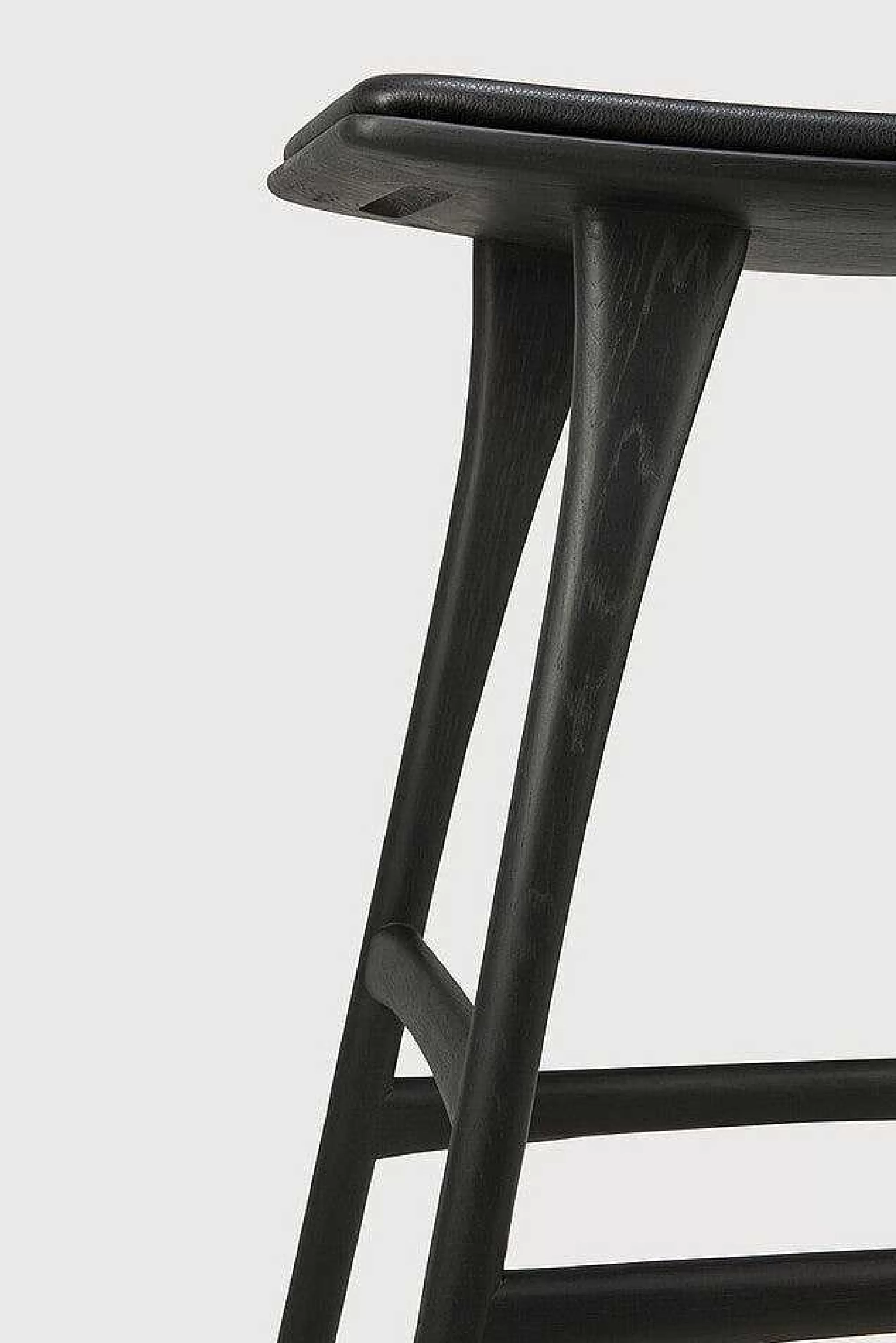 Be Home Stools<Osso Counter Stool, Varnished Oak, Black with Black Leather Seat