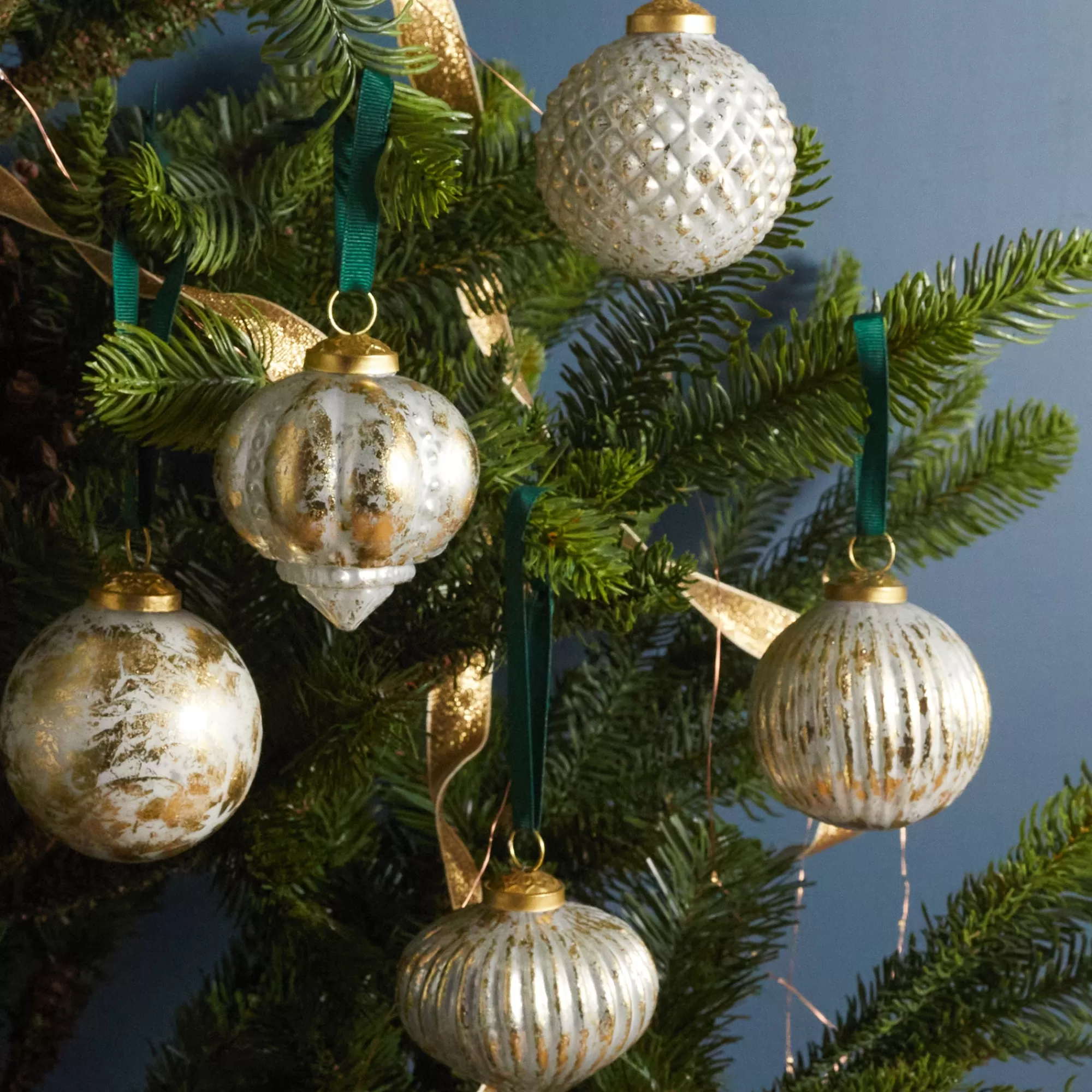 Fashion Be Home Presence Ornaments, Set of 12