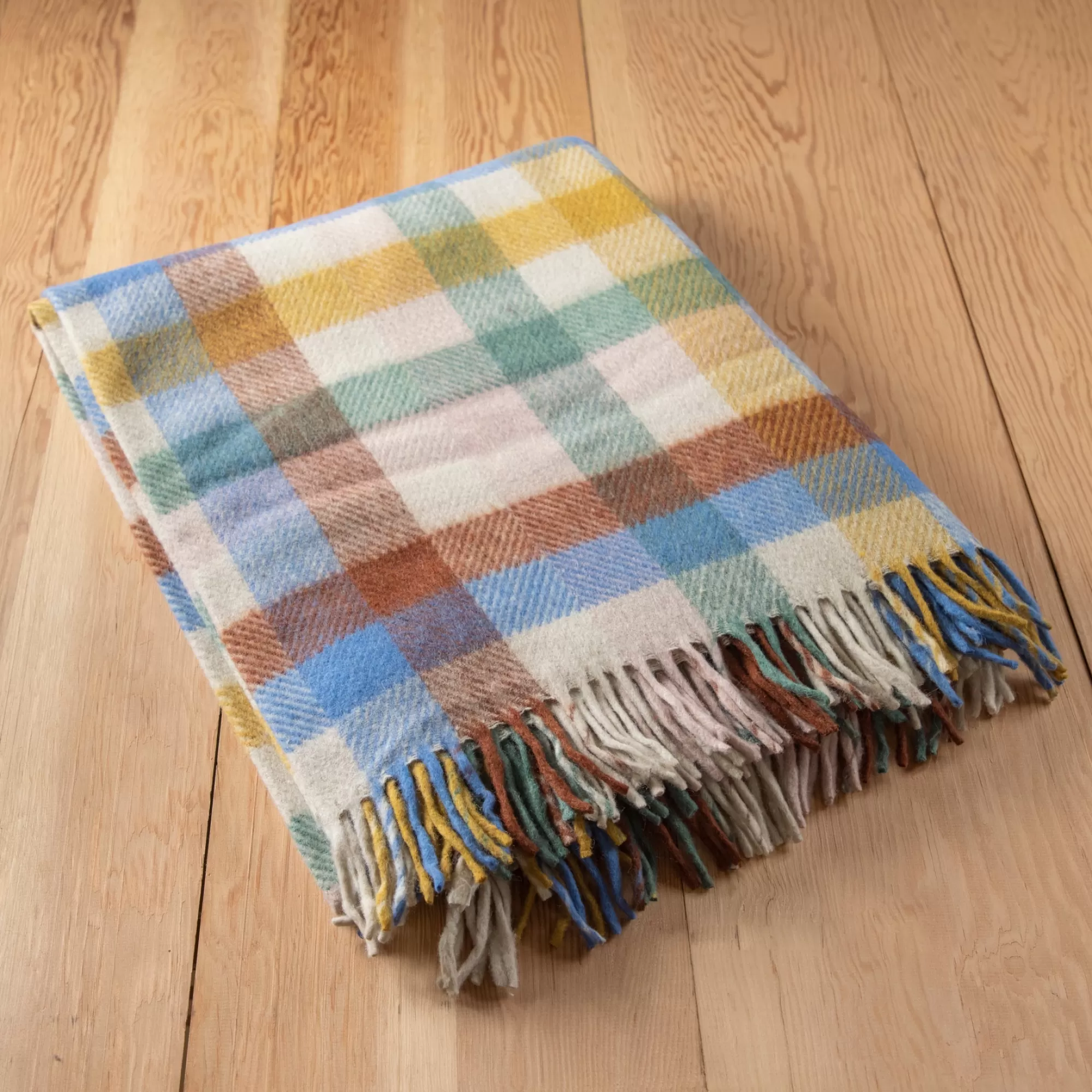 Clearance Be Home Recycled Wool Blanket in Rainbow Check