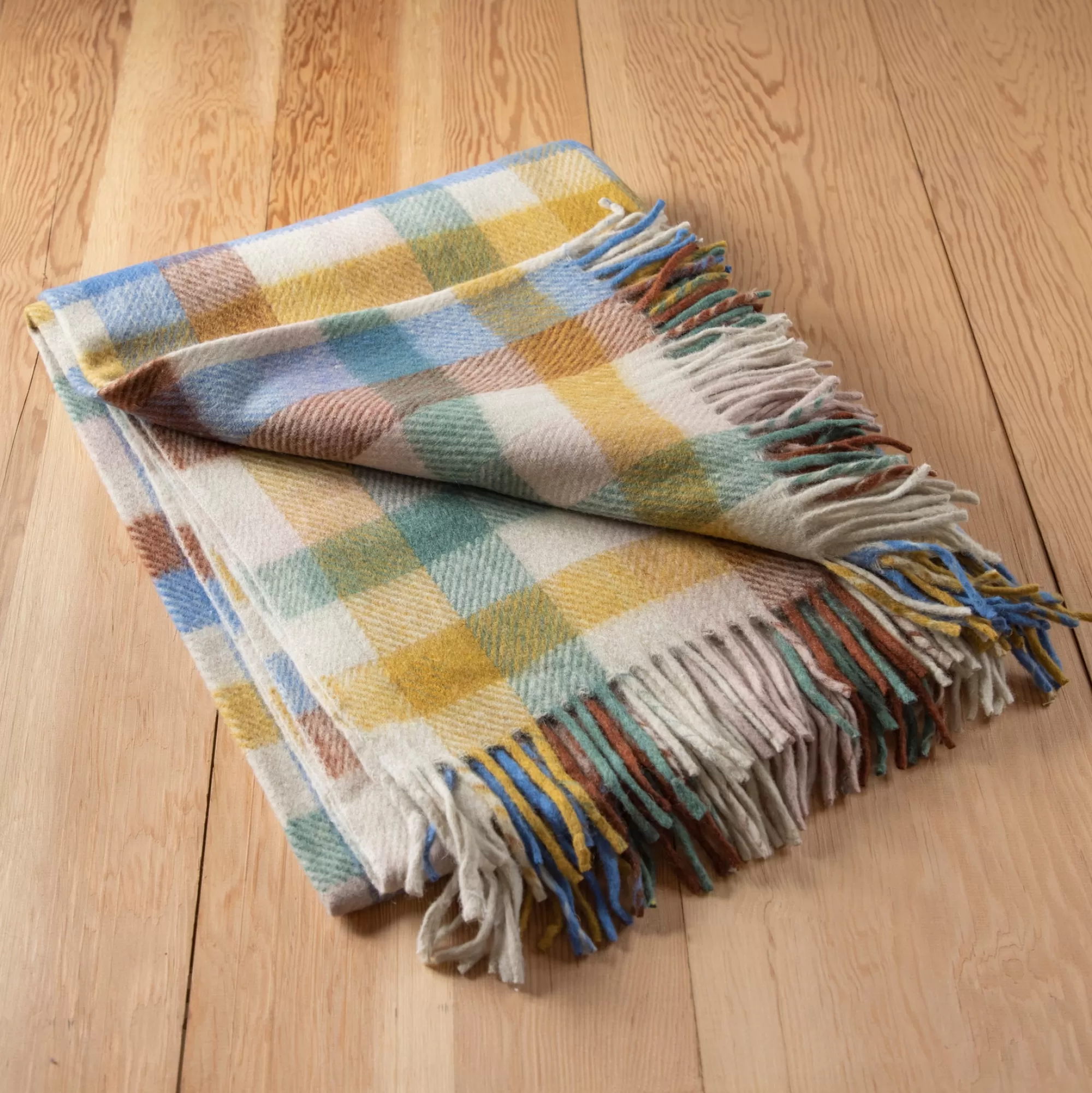 Clearance Be Home Recycled Wool Blanket in Rainbow Check