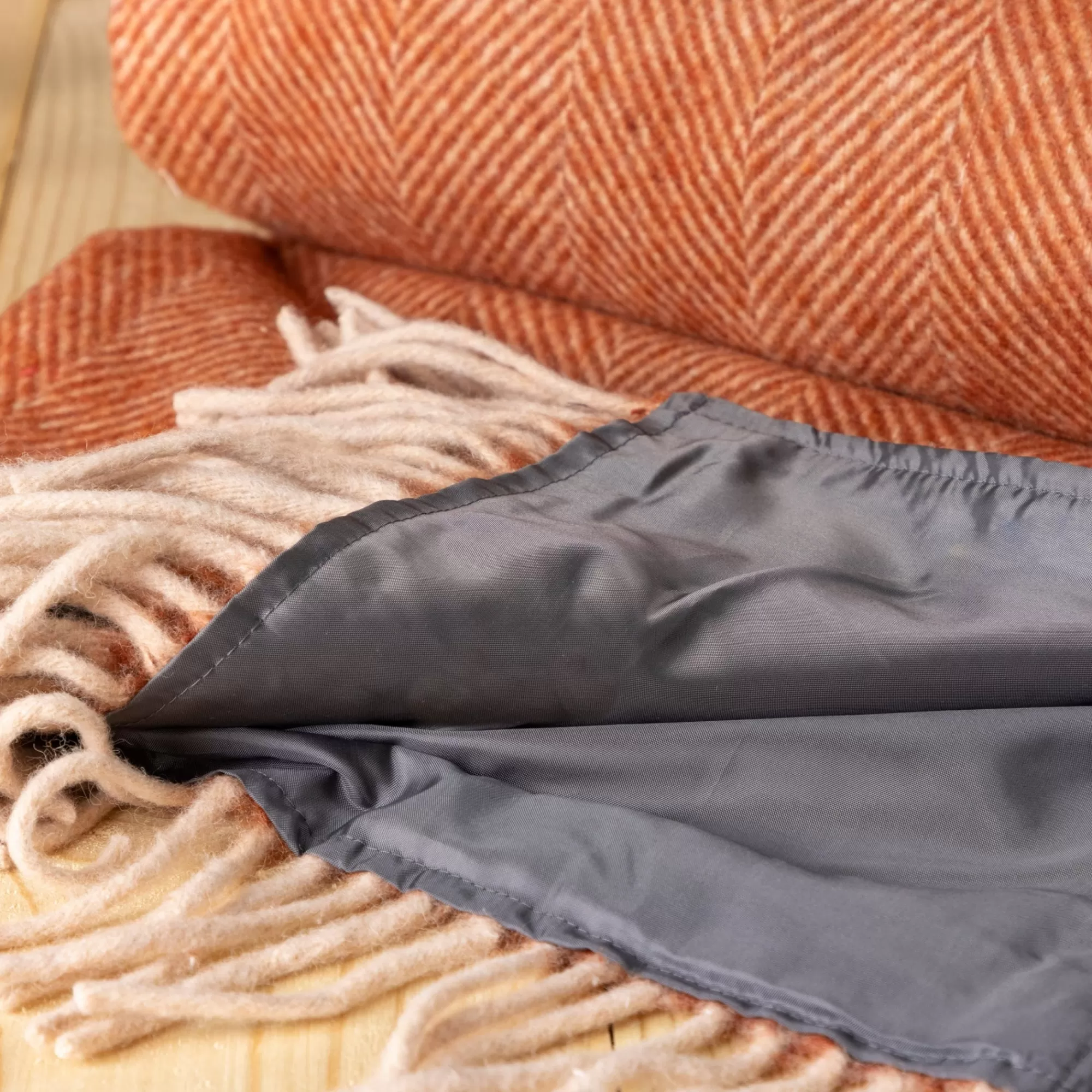Store Be Home Recycled Wool Waterproof Picnic Blanket in Rust Herringbone - Brown Le
