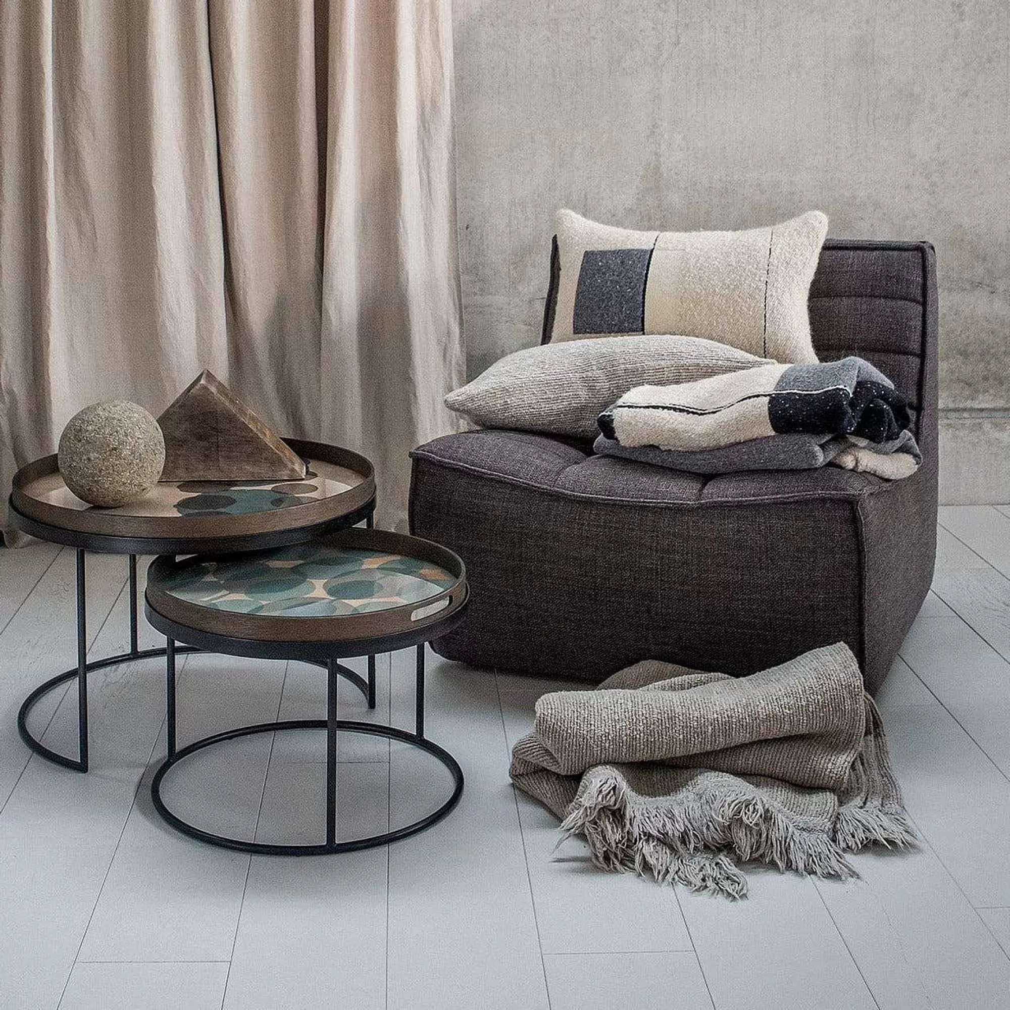 Be Home Coffee Tables<Round Tray Coffee Table Set, S & L (Trays Not Included)