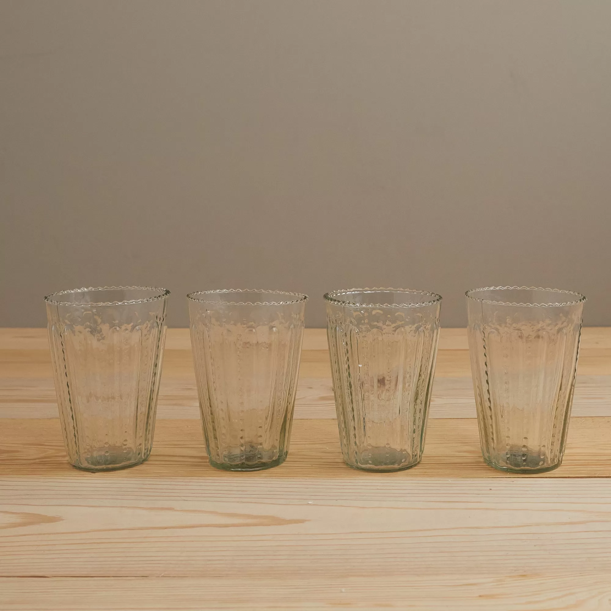Fashion Be Home Ruffle Glass Tumbler, Set of 4