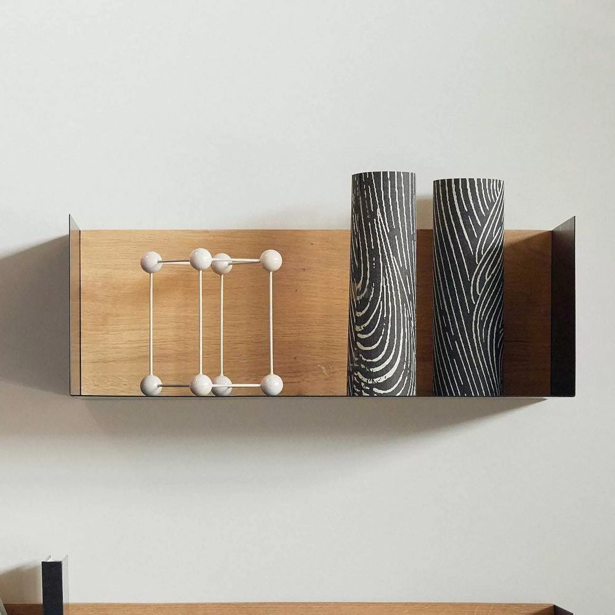 Be Home Shelving<Solid Oak U Shelf with Black Metal, 22"