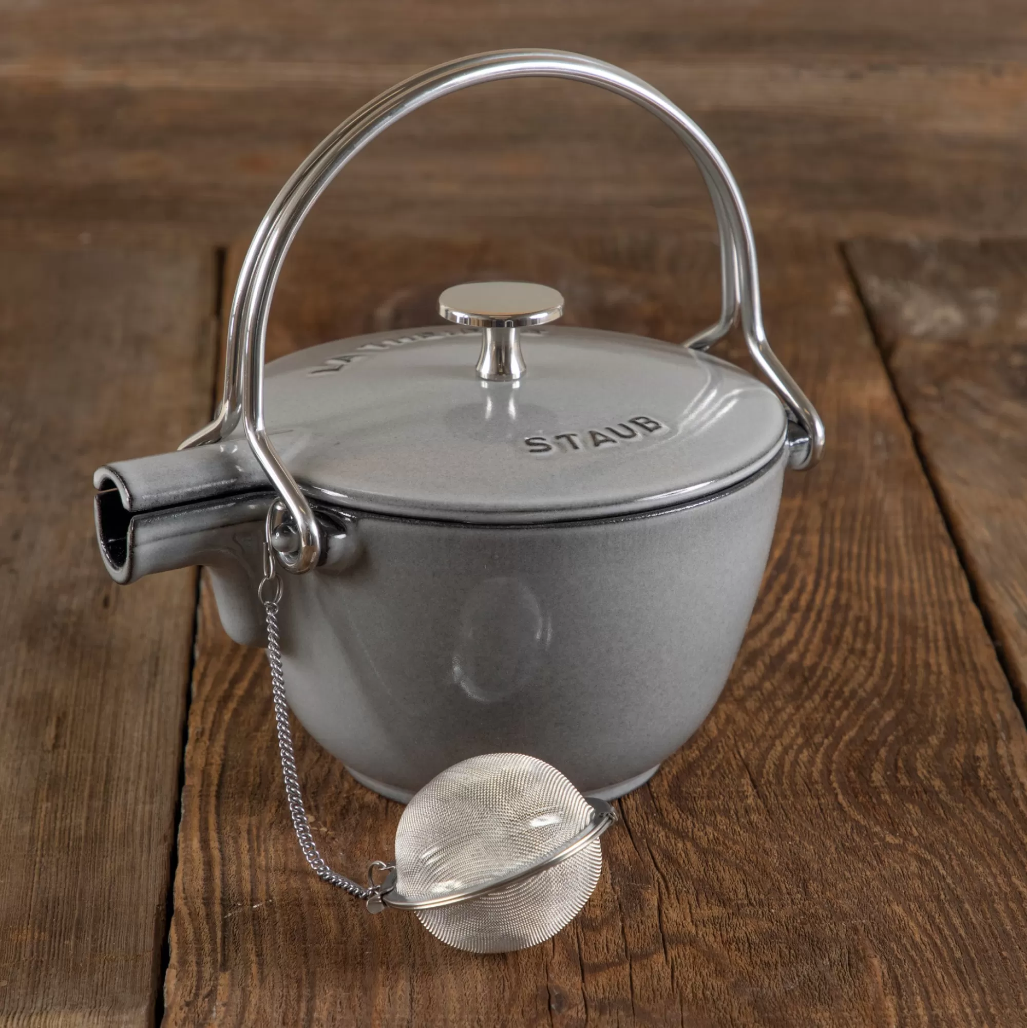 Fashion Be Home Staub Round Tea Kettle, 1qt, Graphite Grey