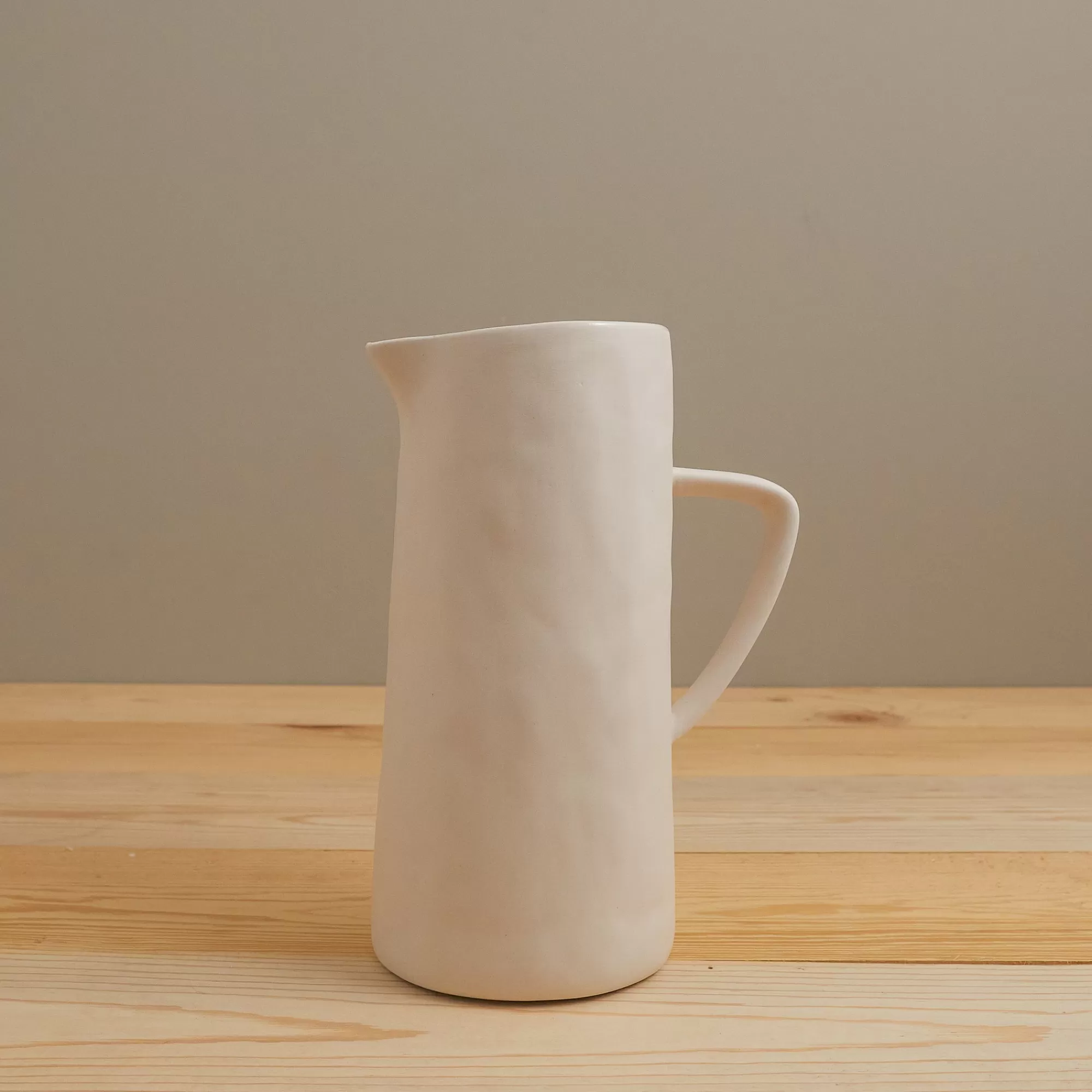 Flash Sale Be Home Tam Stoneware Pitcher, Pearl