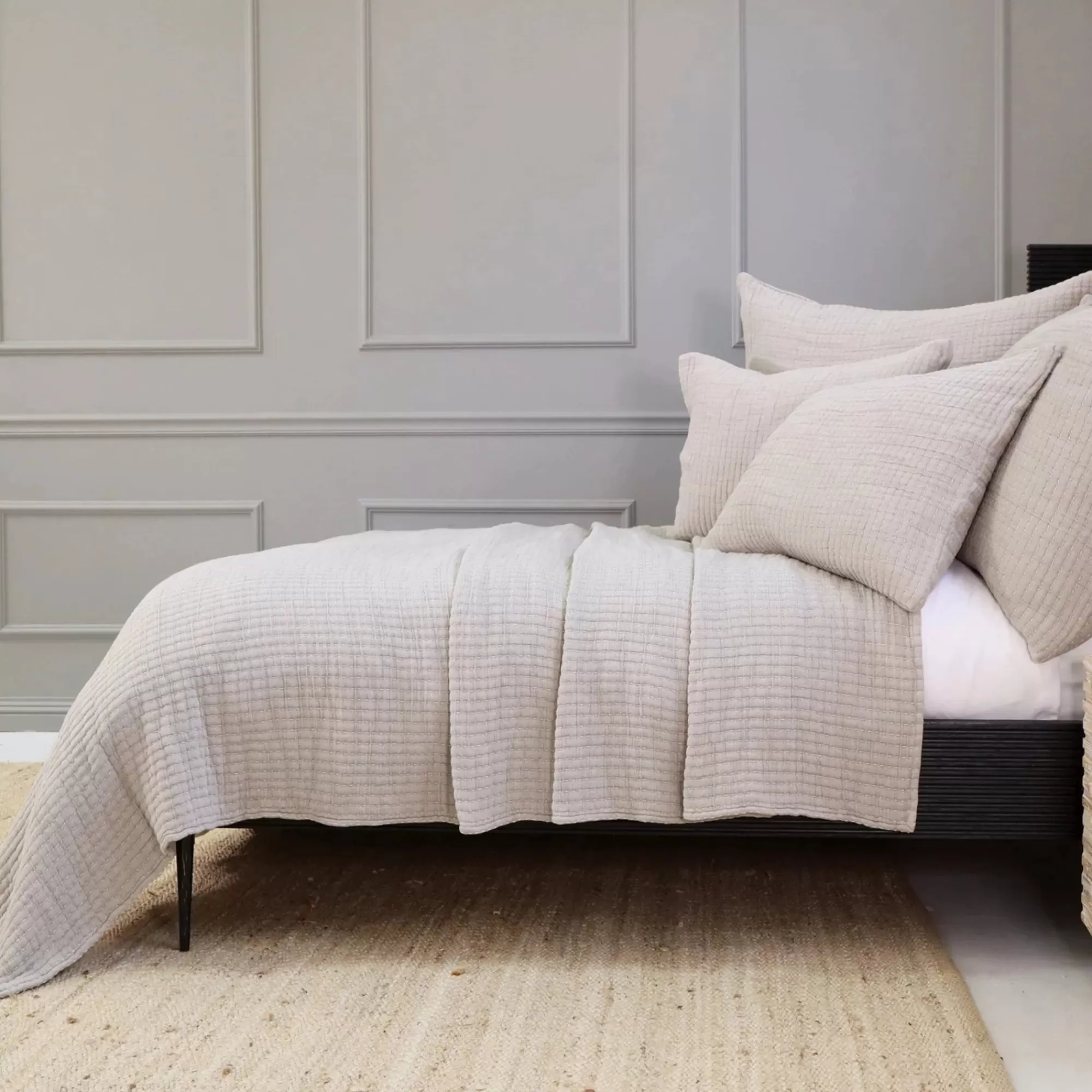 Fashion Be Home Vancouver Queen Coverlet, Natural